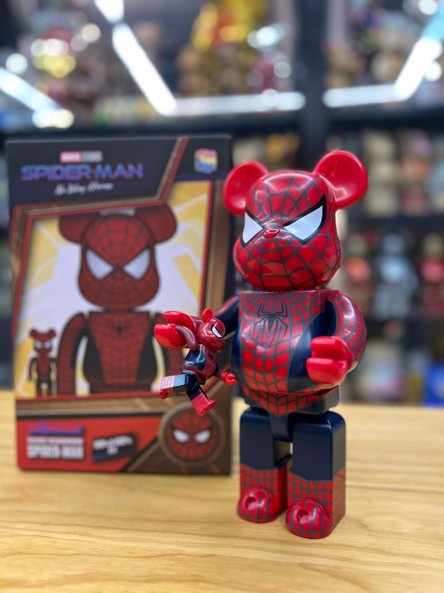 100% & 400% BE@RBRICK FRIENDLY NEIGHBORHOOD SPIDER-MAN