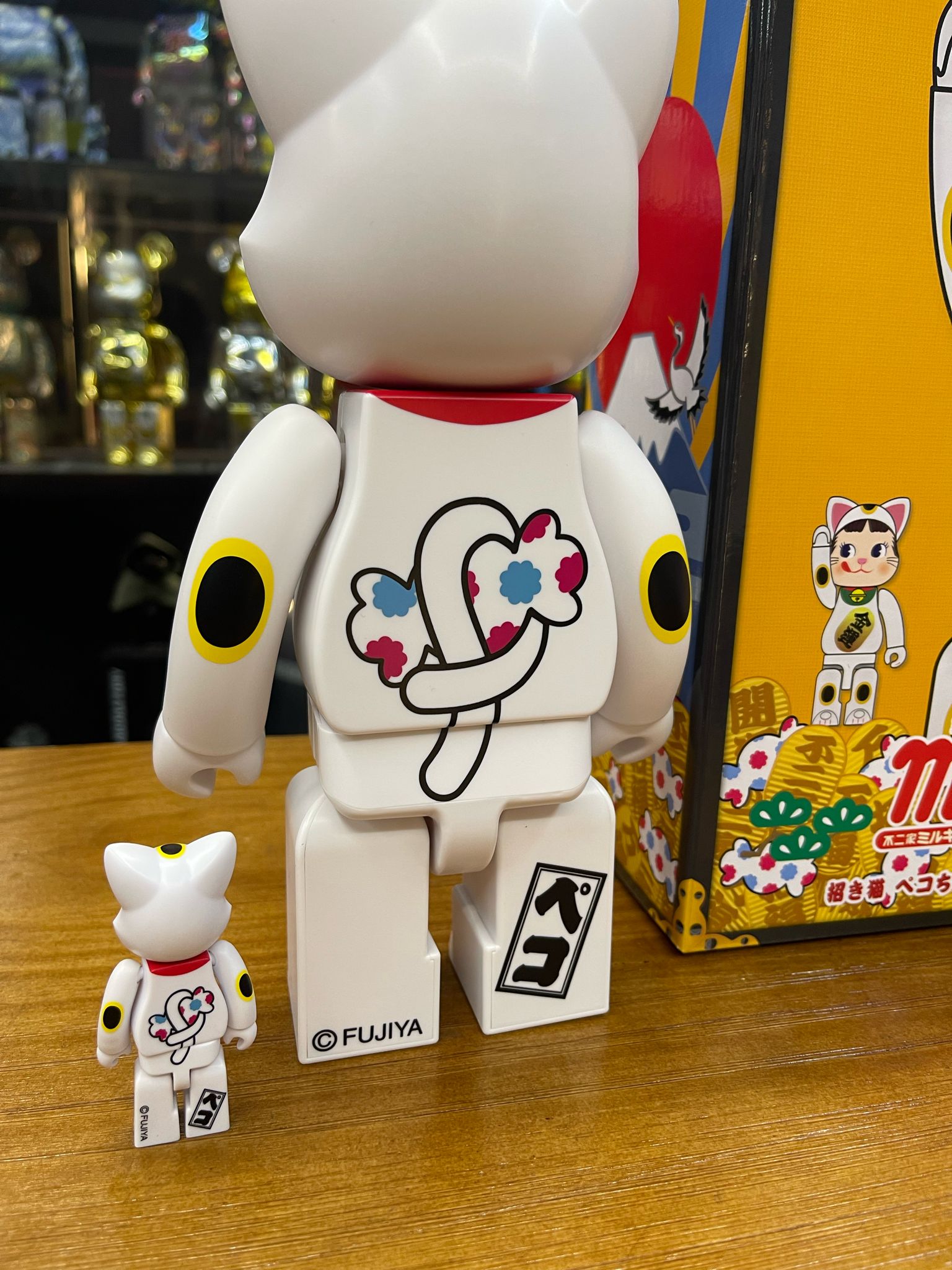 100% & 400% NY@BRICK 招き猫 ペコちゃん