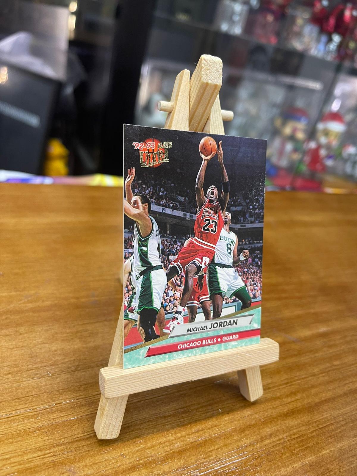 1992 Fleer Ultra Michael Jordan Guard 27