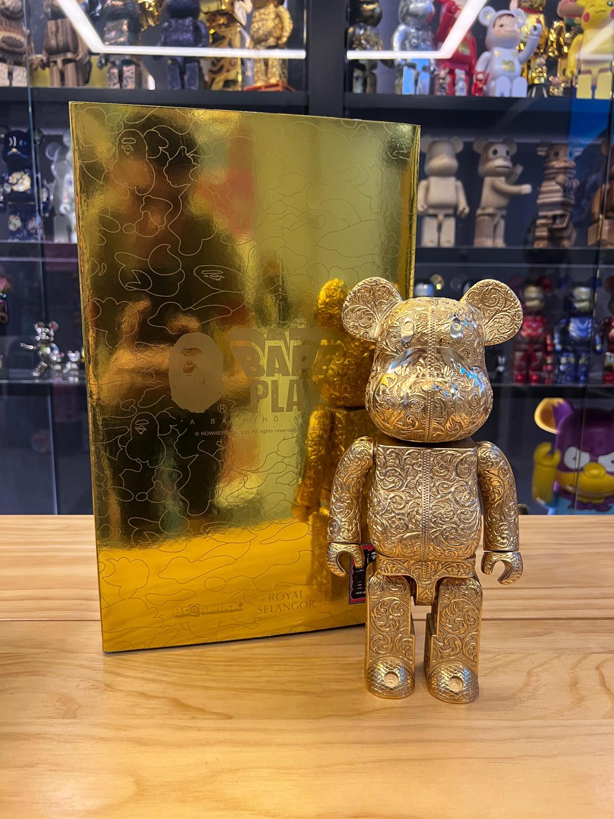 400％ Be@rbrick BAPE(R) Shark Royal Selangor Gold – Madmaxtoys