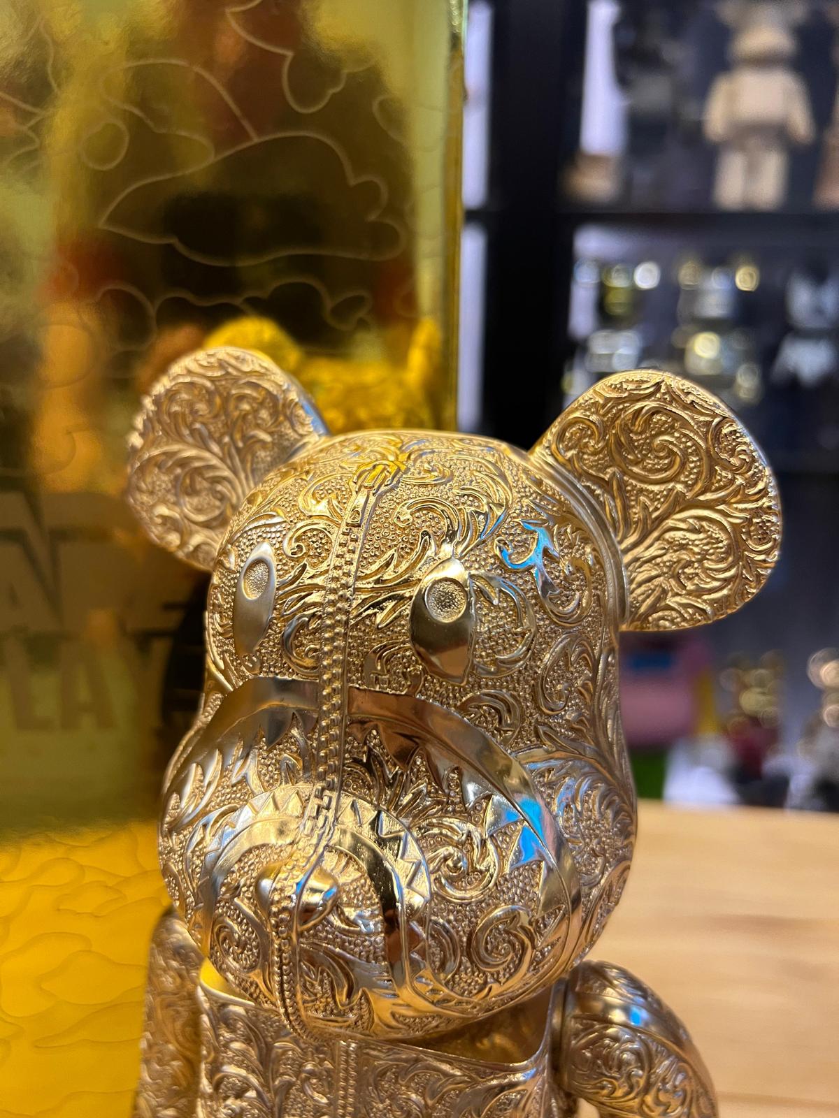 400% Be@rbrick BAPE(R) Shark Royal Selangor Gold