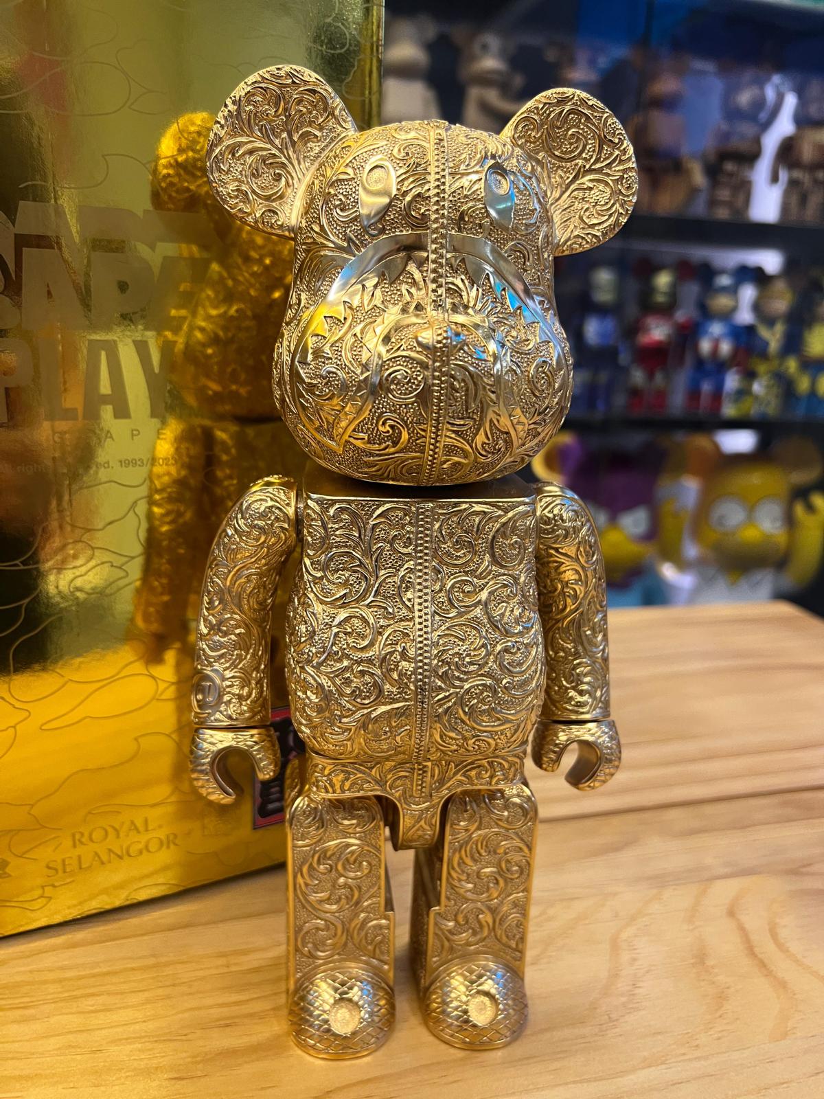 400% Be@rbrick BAPE(R) Shark Royal Selangor Gold