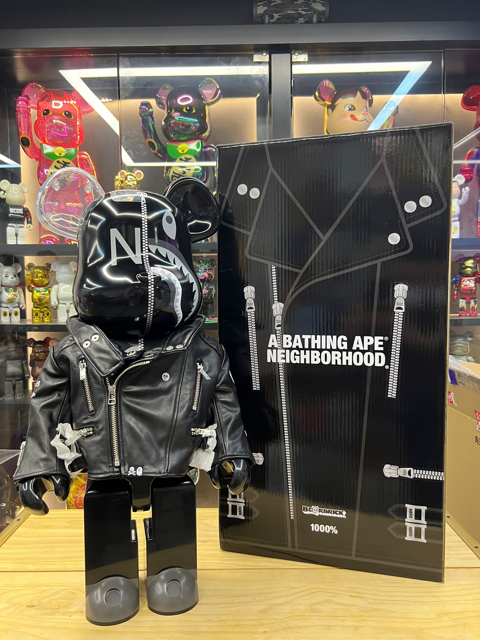 1000% Be@rbrick x A Bathing APE(R) x Neighborhood(R
