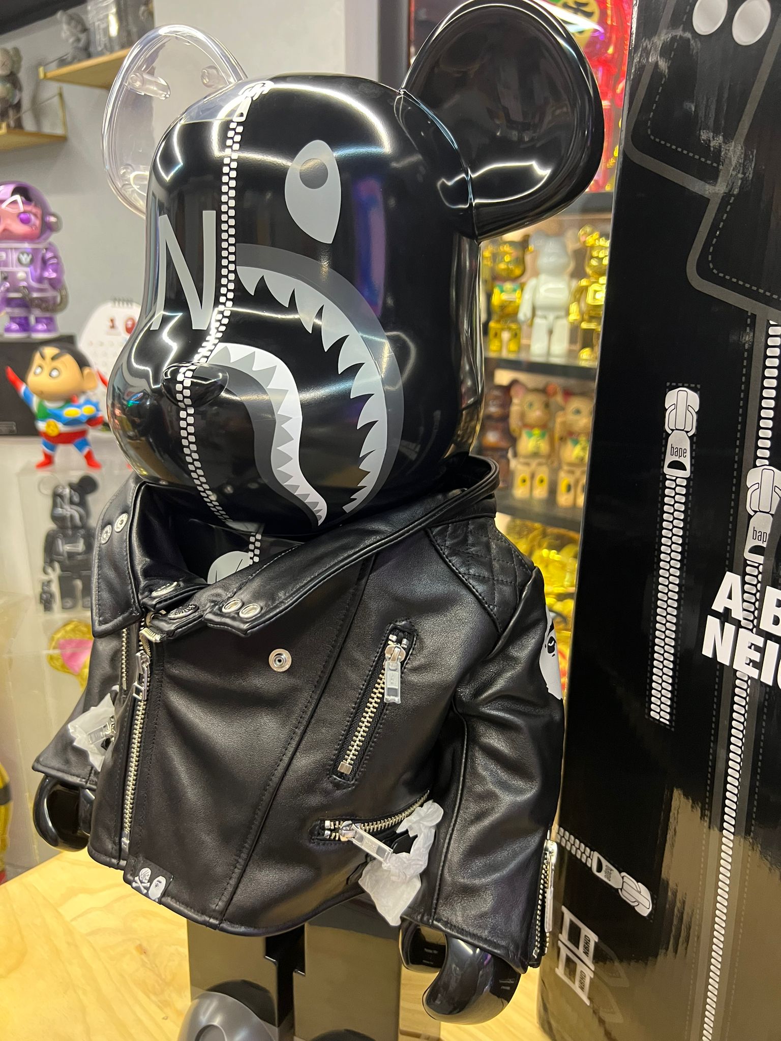 1000% Be@rbrick x A Bathing APE(R) x Neighborhood(R