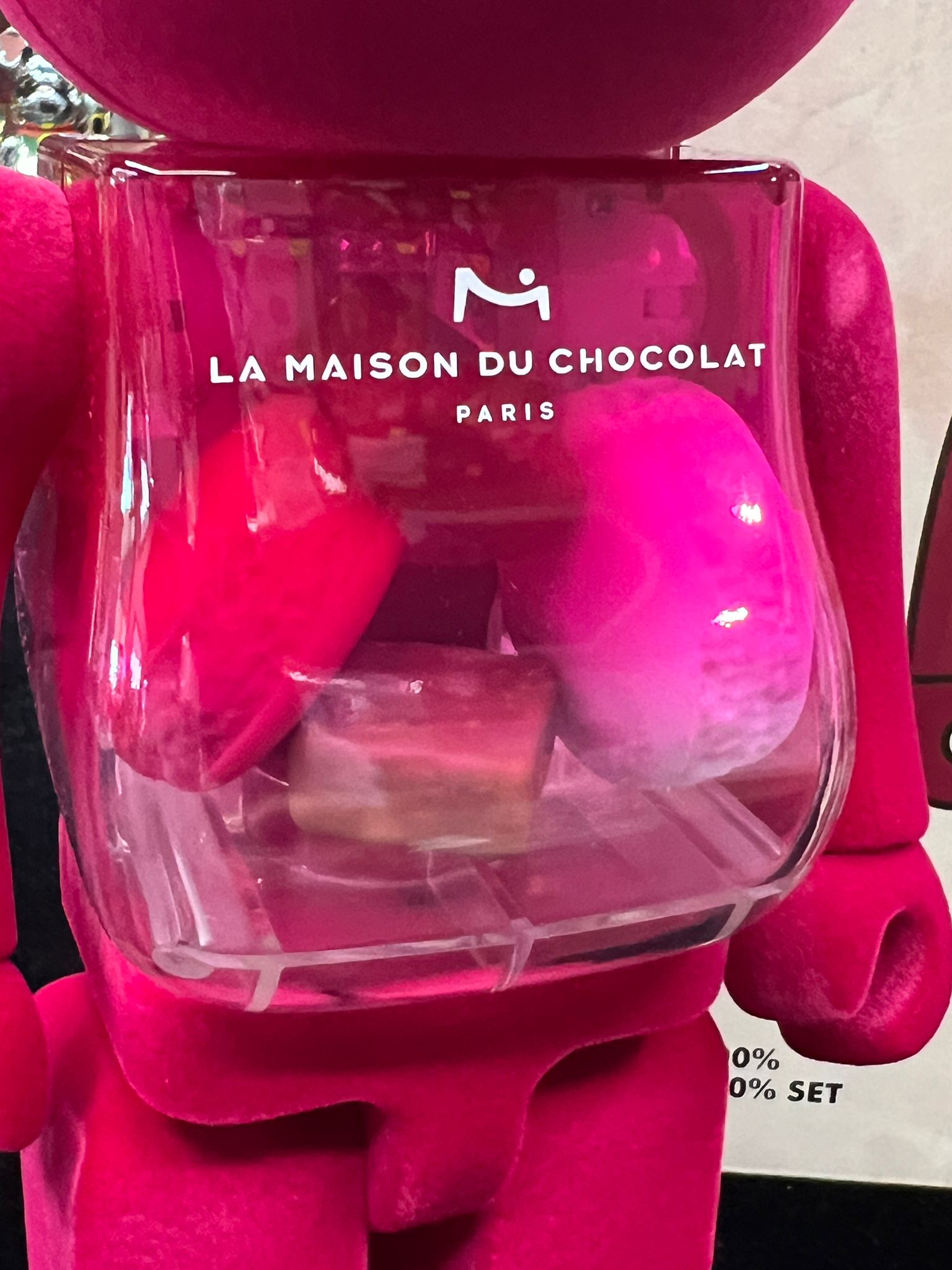 100% & 400% Be@rbrick La maison du Chocolat Macau 2023