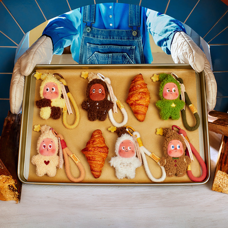 POP MART Twinkle Twinkle Savor the Moment Series-Fresh-baked Mini Cookies Plush Pendant Blind Box 星星人美味時刻系列-現烤小餅乾毛絨挂件盲盒