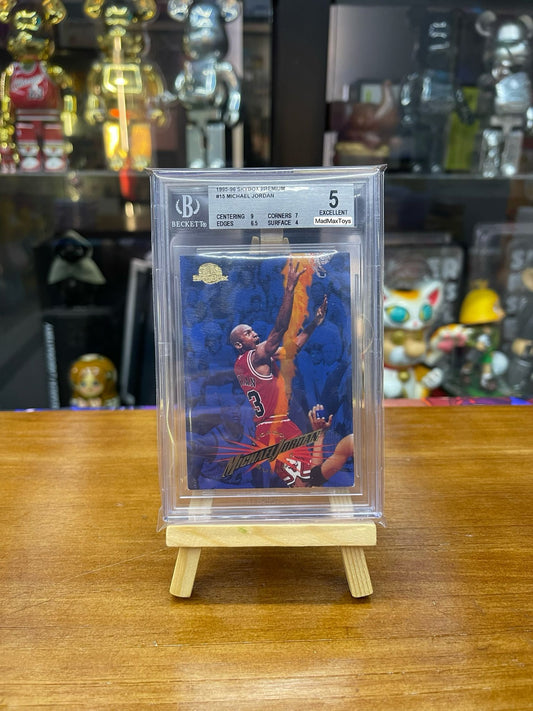 BGS 5 1995-96 SKYBOX PREMIUM #15 MICHAEL JORDAN