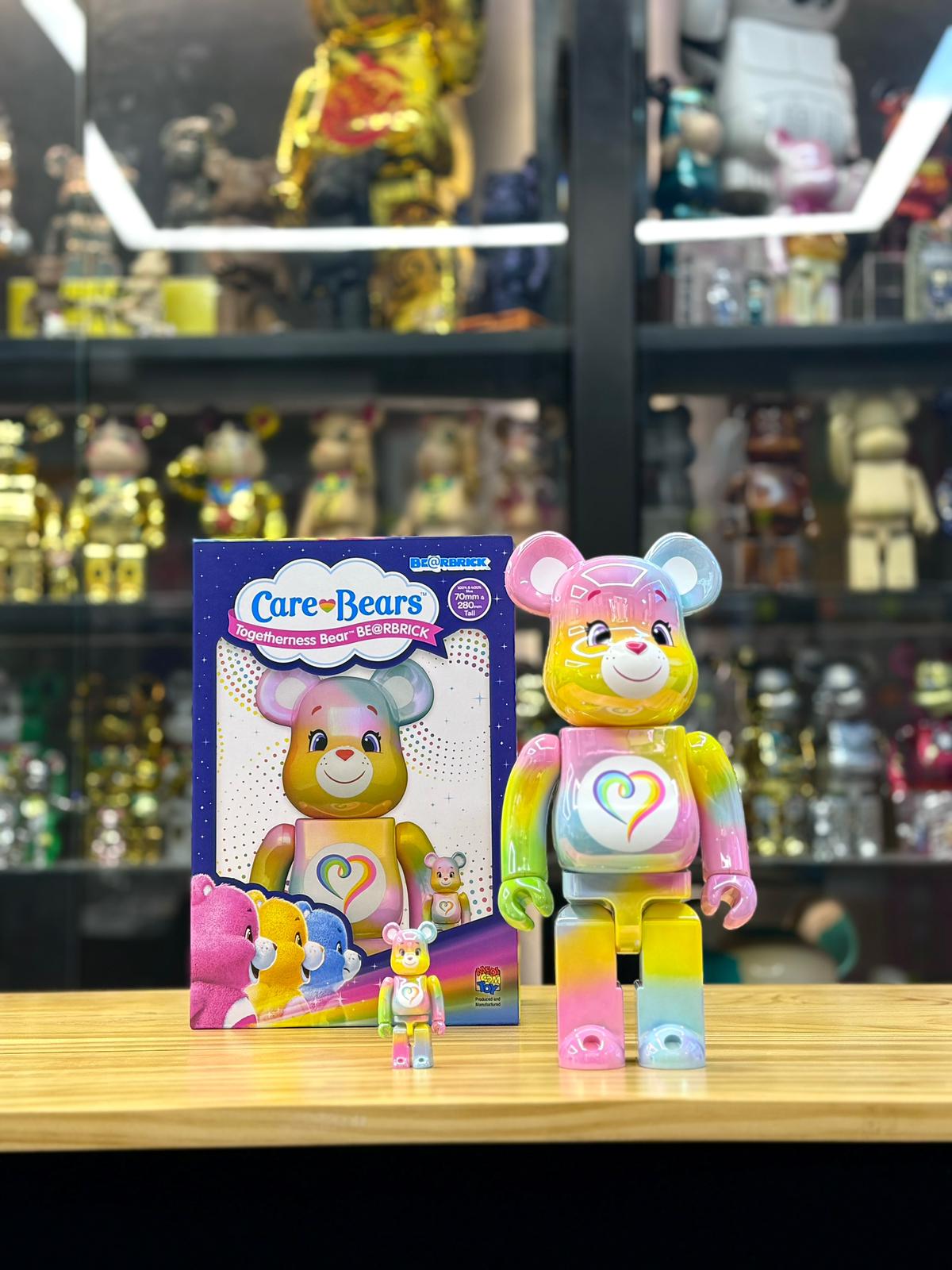 100％ & 400％ BE@RBRICK Care Bears(TM) Togetherness Bear(TM)