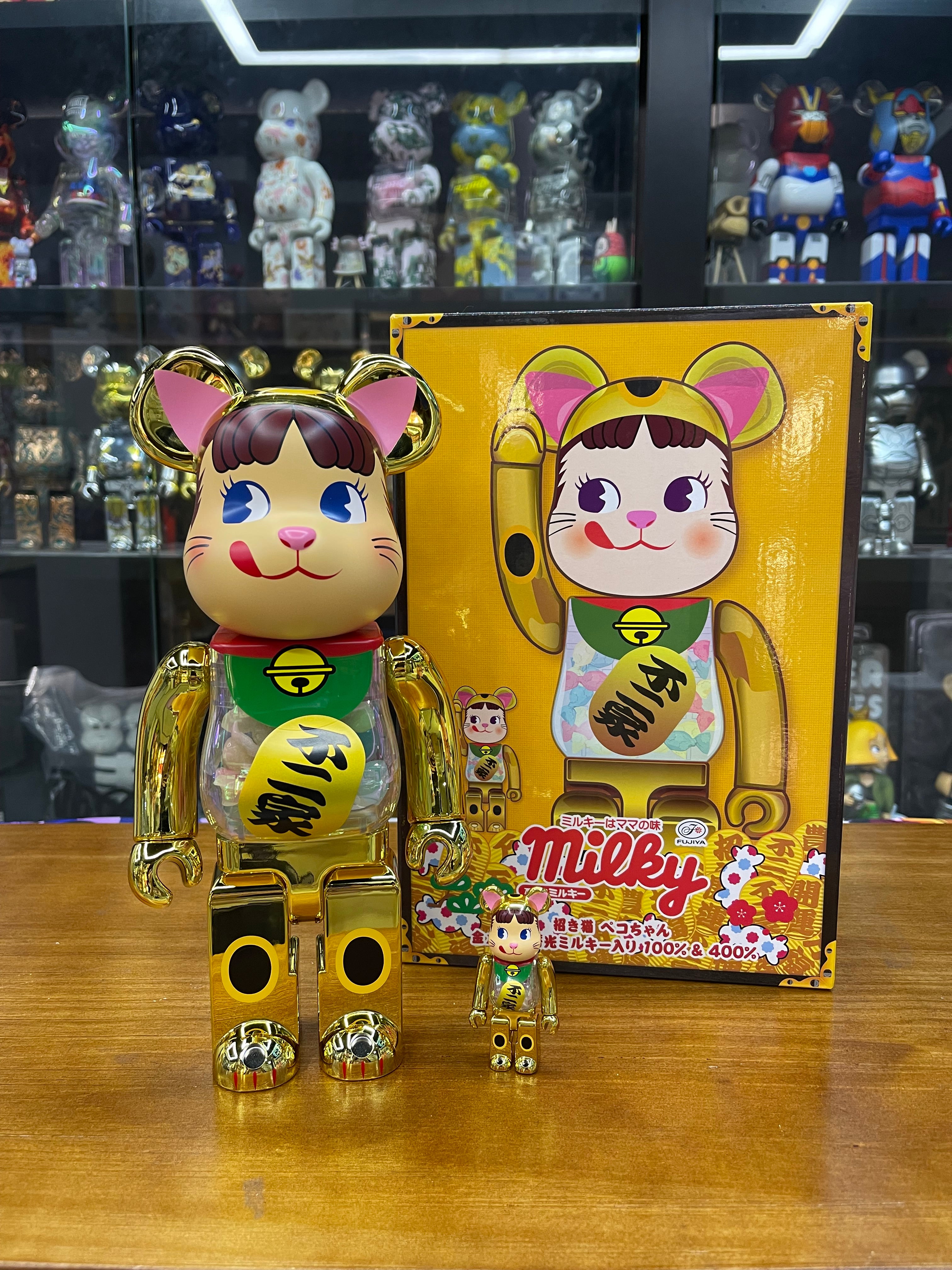 100％ & 400％ BE@RBRICK 招き猫 ペコちゃん 金メッキ 蓄光ミルキー入り