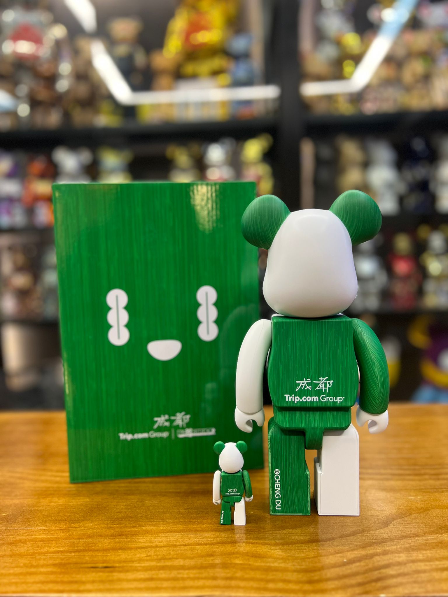 100% & 400% Be@rbrick Trip x Medicom 成都限定 發