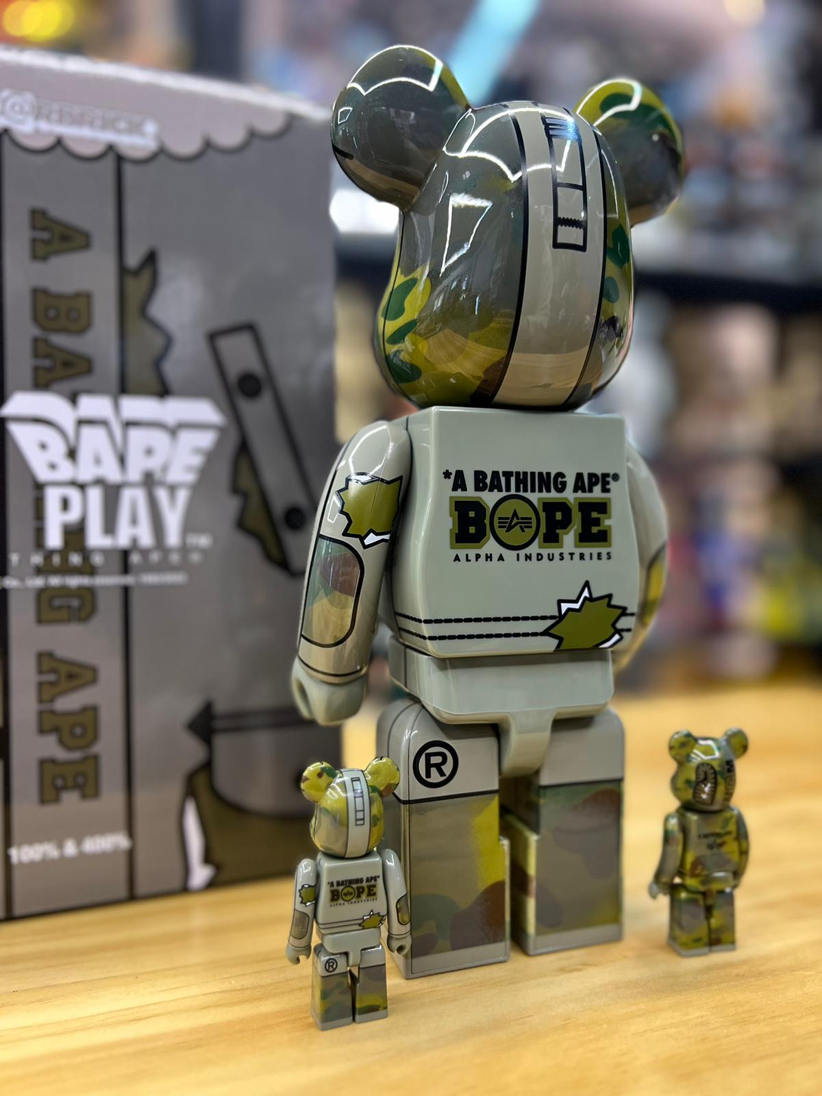 100％ & 400％ BE@RBRICK BAPE(R) × ALPHA CAMO SHARK 2023 – Madmaxtoys