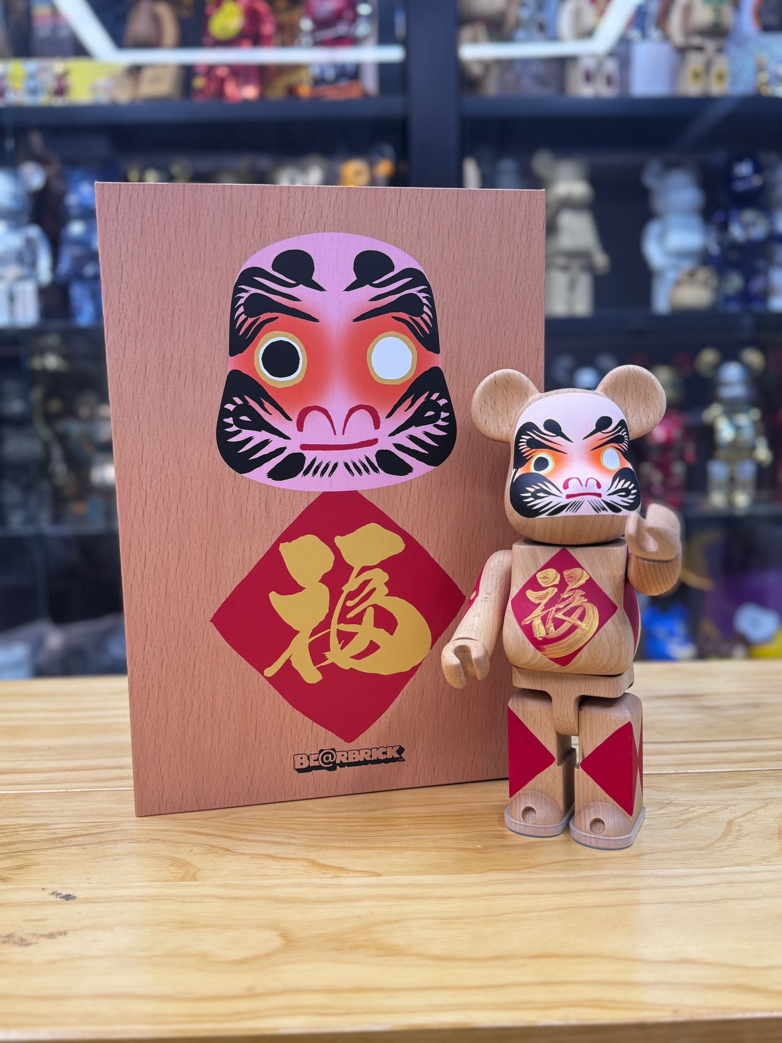 400% Be@rbrick カリモク 達磨 叄銀 (Karimoku Daruma)