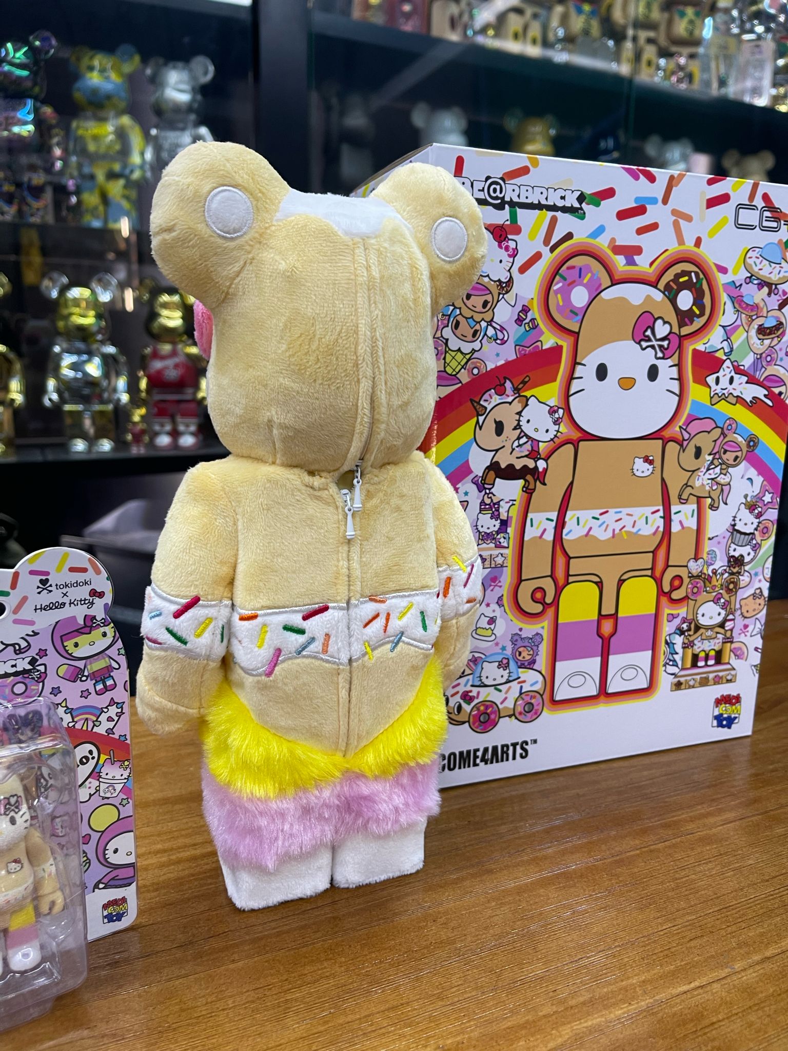 100% & 400% Hello Kitty x Tokidoki x Bearbrick (3 brands)