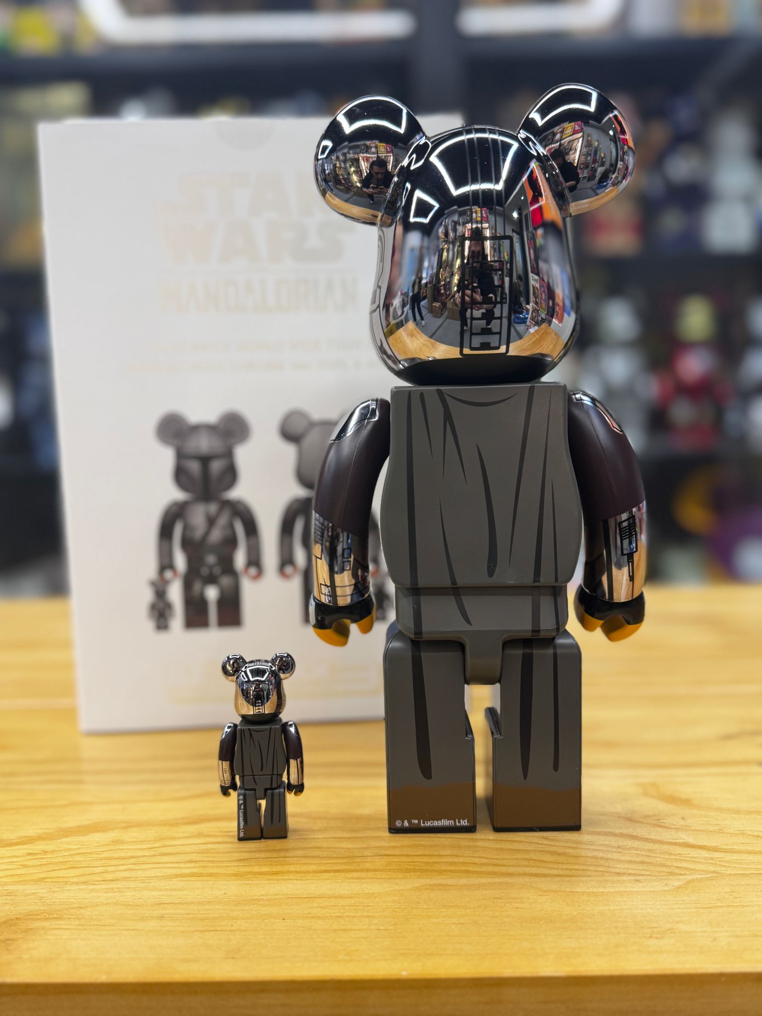 100％ & 400％ BE@RBRICK THE MANDALORIAN CHROME Ver. (Star Wars)