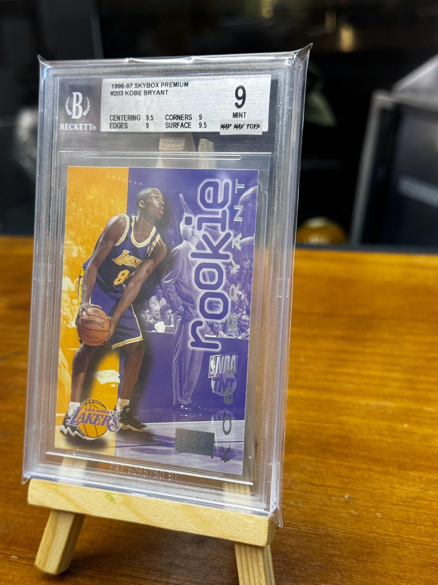 BGS 9 1996-97 Skybox Premium Basketball #203 Kobe Bryant