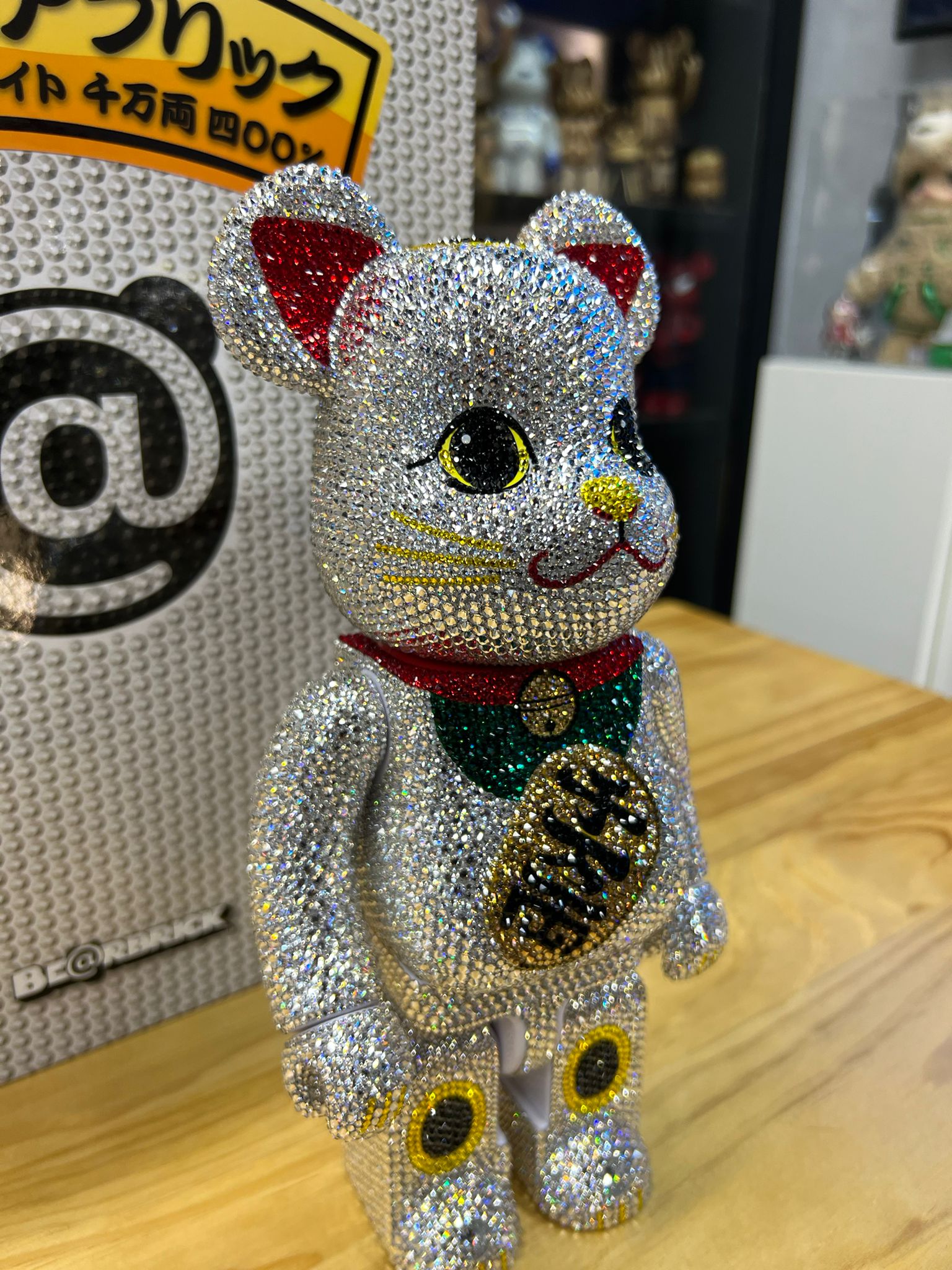 400％ BE@RBRICK CRYSTAL DECORATE 招き猫 千万両