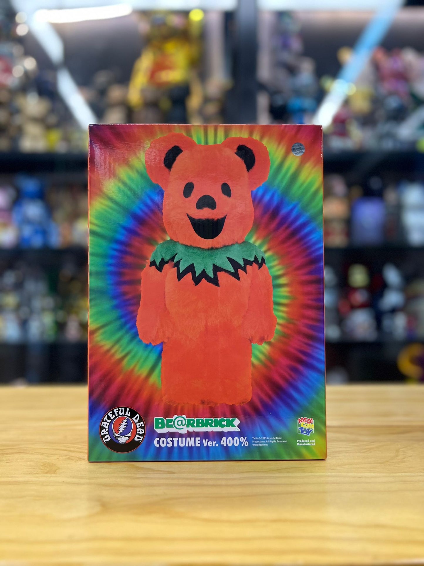 400% Bearbrick x Grateful Dead Dancing Bear Costume Ver. (Orange)