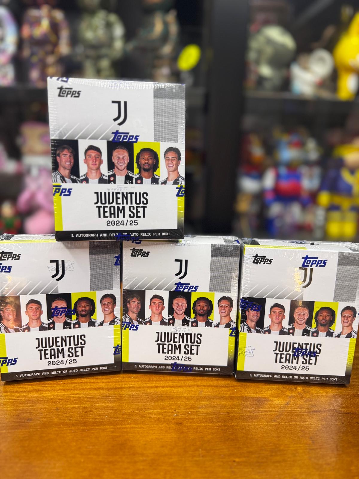 2024-25 Topps JUVENTUS Team Set Box