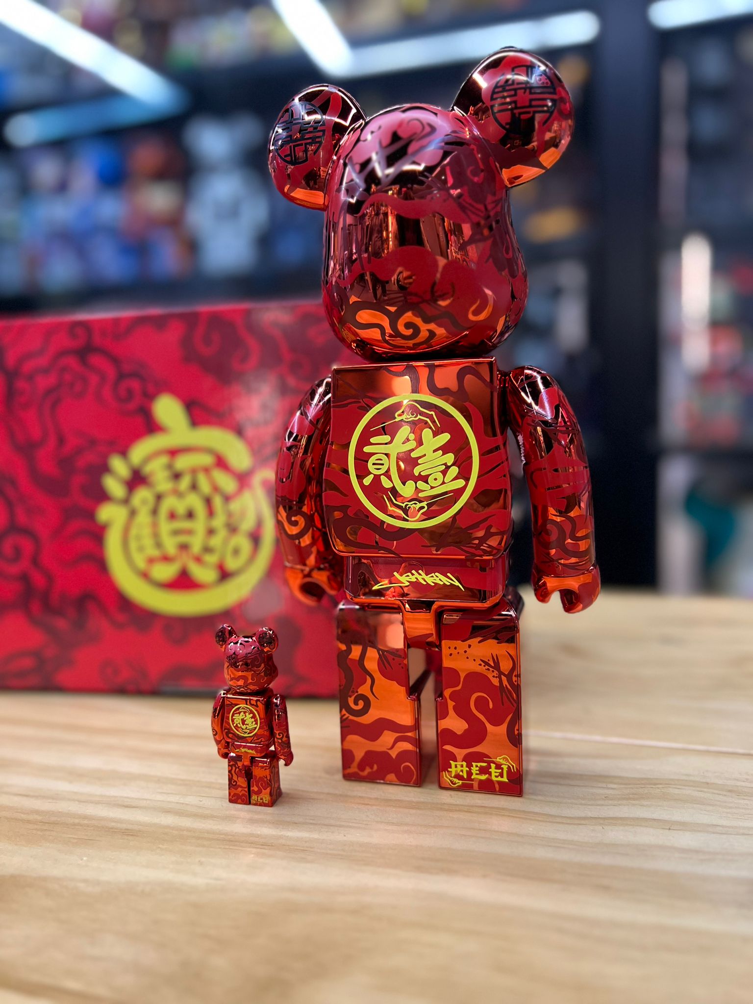 100% & 400% Bearbrick x acu 紅財神 招財進寶(Display Only)