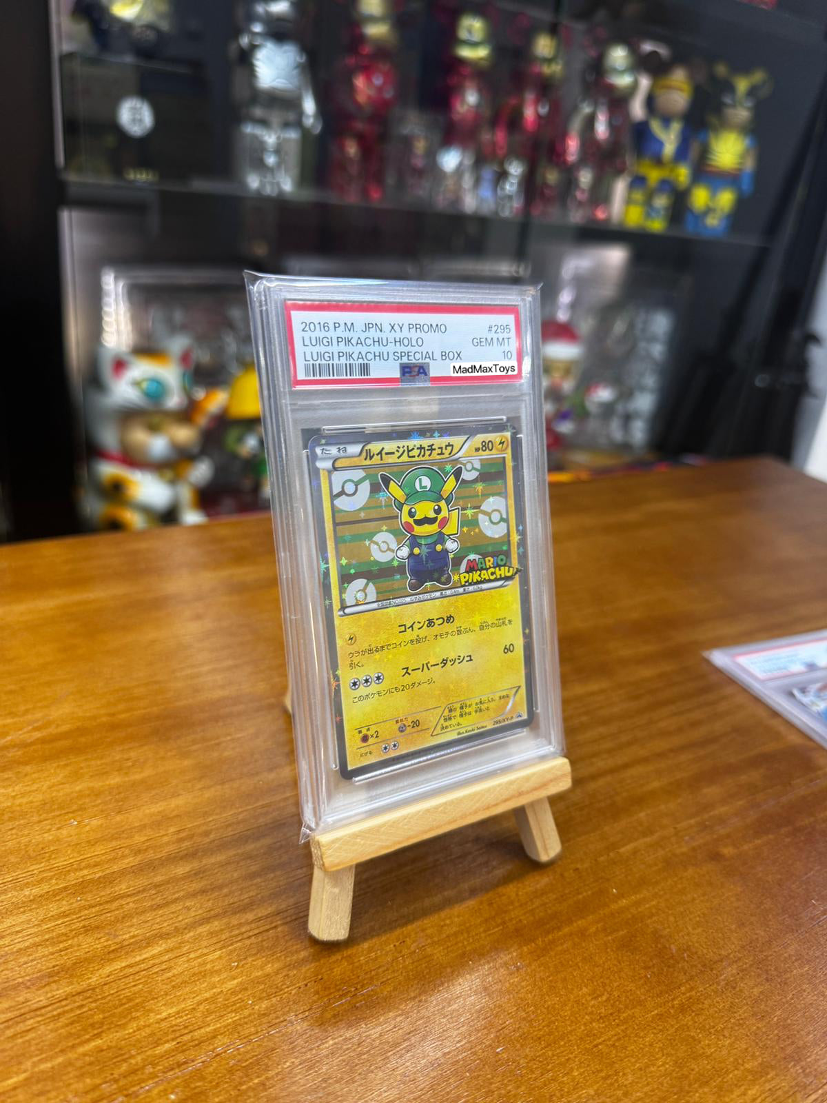 PSA 10 2016 Pokemon Card Japanese Luigi Pikachu -Holo Special Box (295/XY-P)