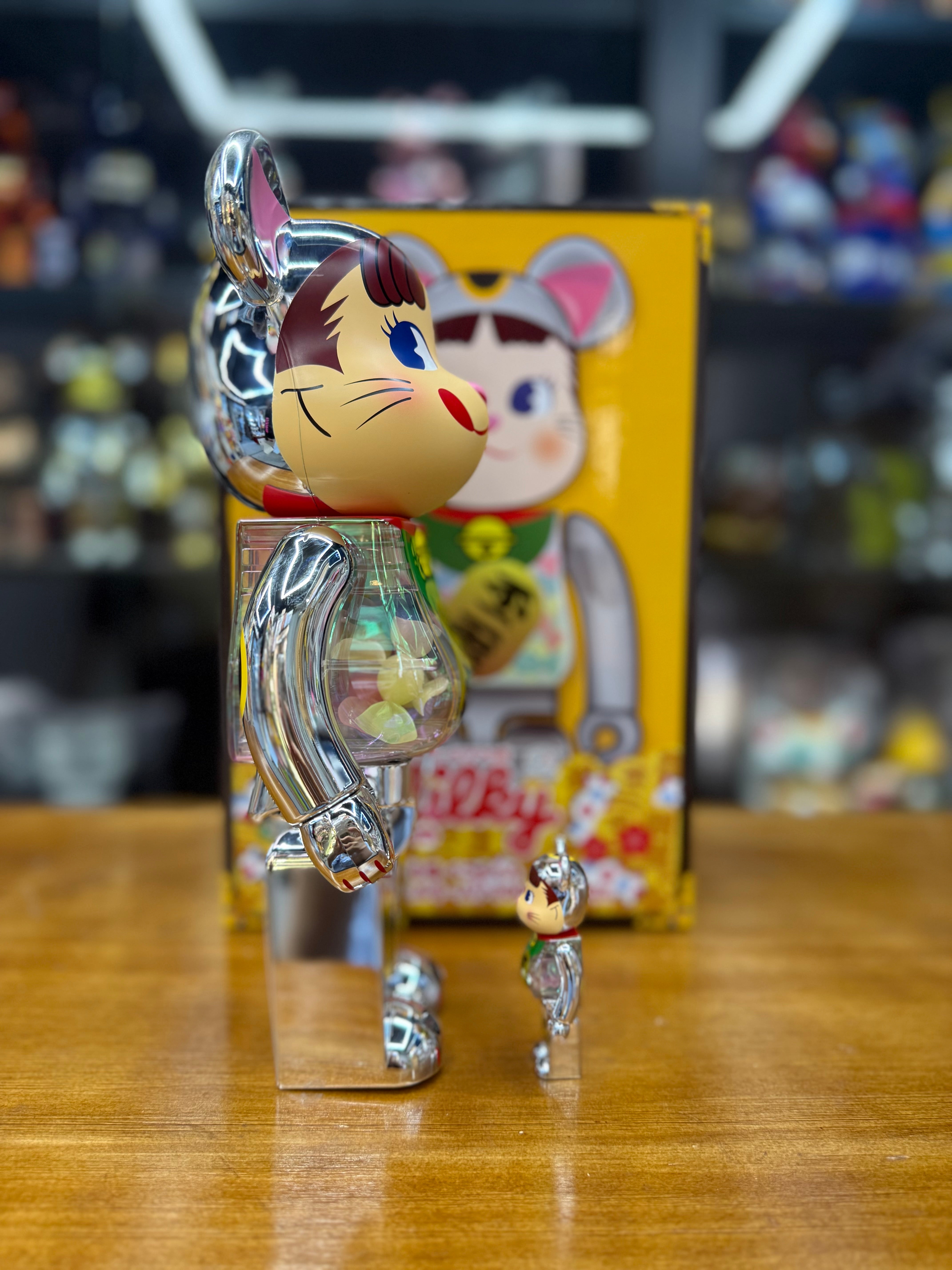 100％ & 400％ BE@RBRICK 招き猫 ペコちゃん 銀メッキ 蓄光ミルキー入り