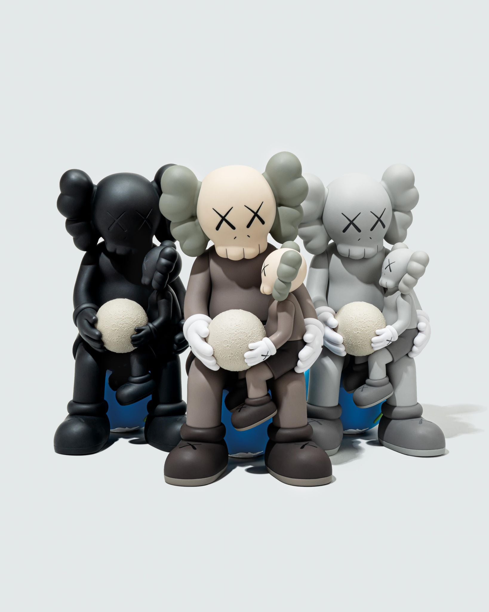 KAWS:HOLIDAY THAILAND