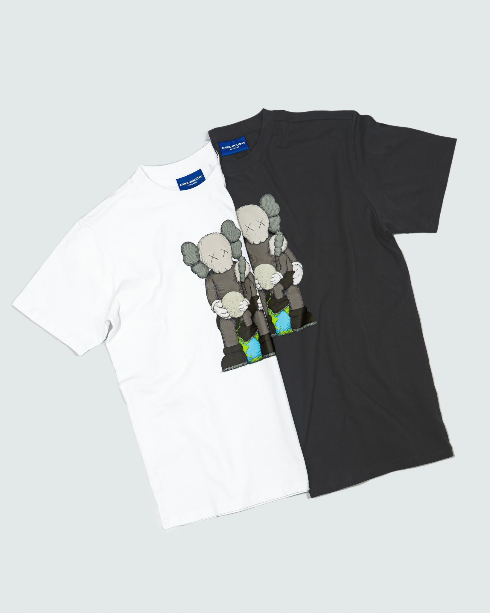 KAWS:HOLIDAY THAILAND - T-Shirt