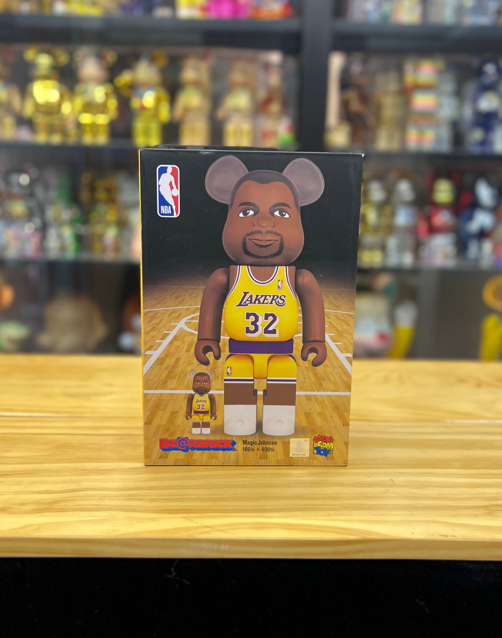 100% & 400% Be@rbrick Magic Johnson Lakus