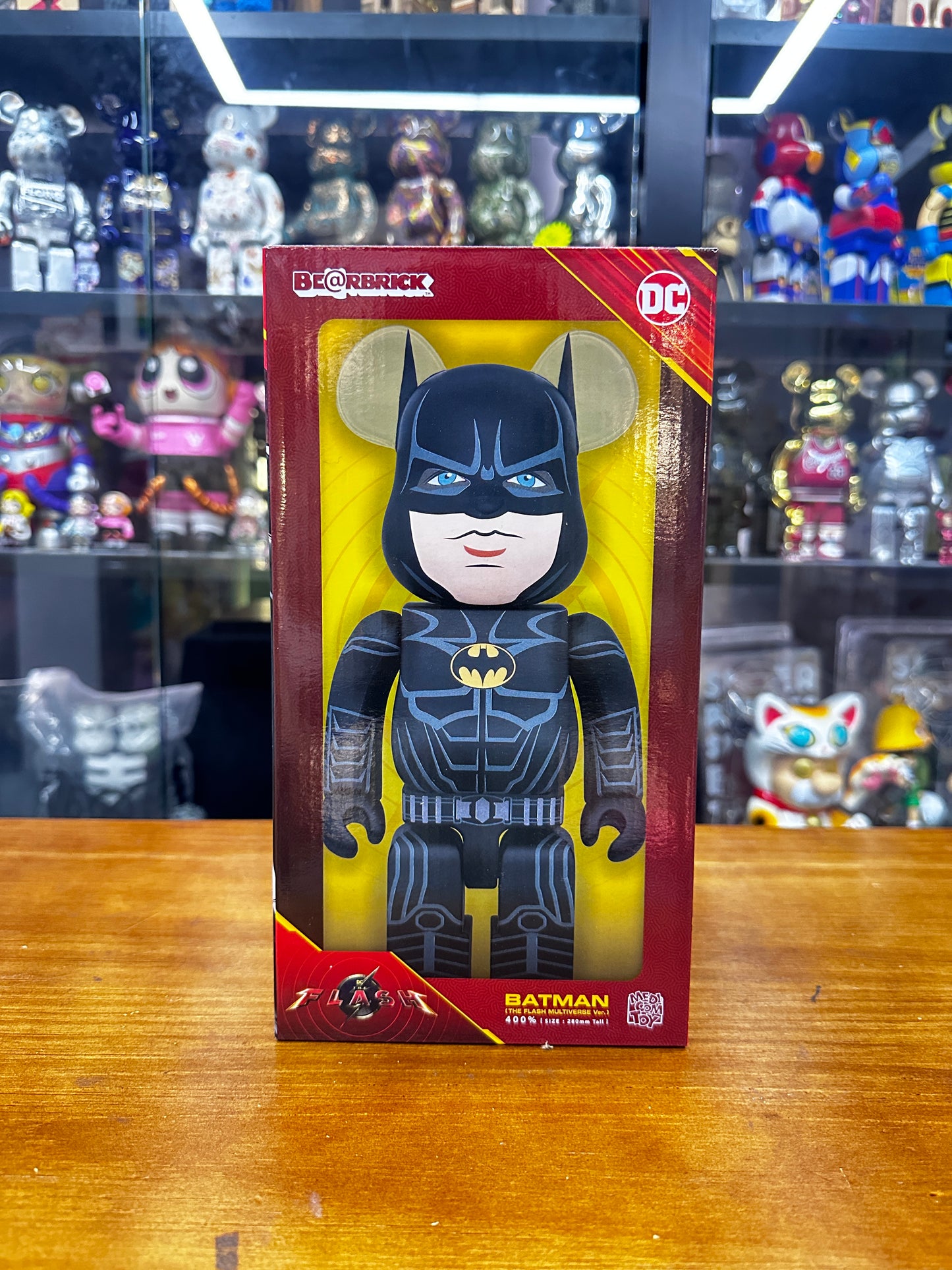 400％ BE@RBRICK BATMAN (THE FLASH MULTIVERSE Ver.)