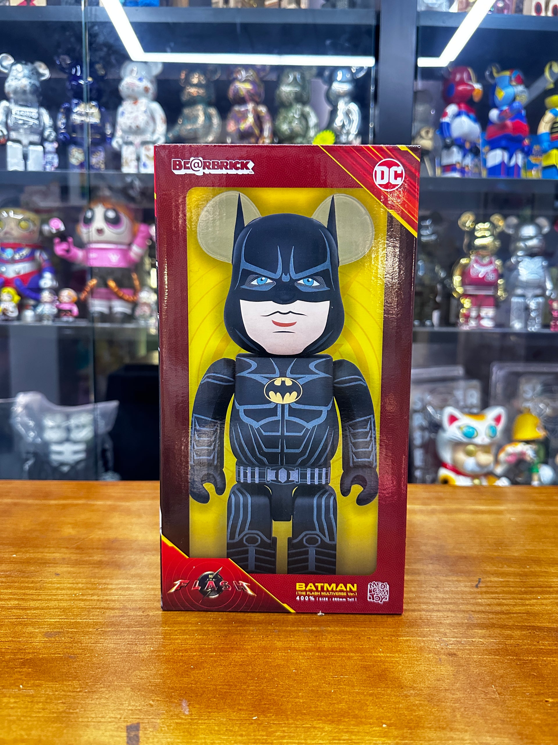 400％ BE@RBRICK BATMAN (THE FLASH MULTIVERSE Ver.) – Madmaxtoys