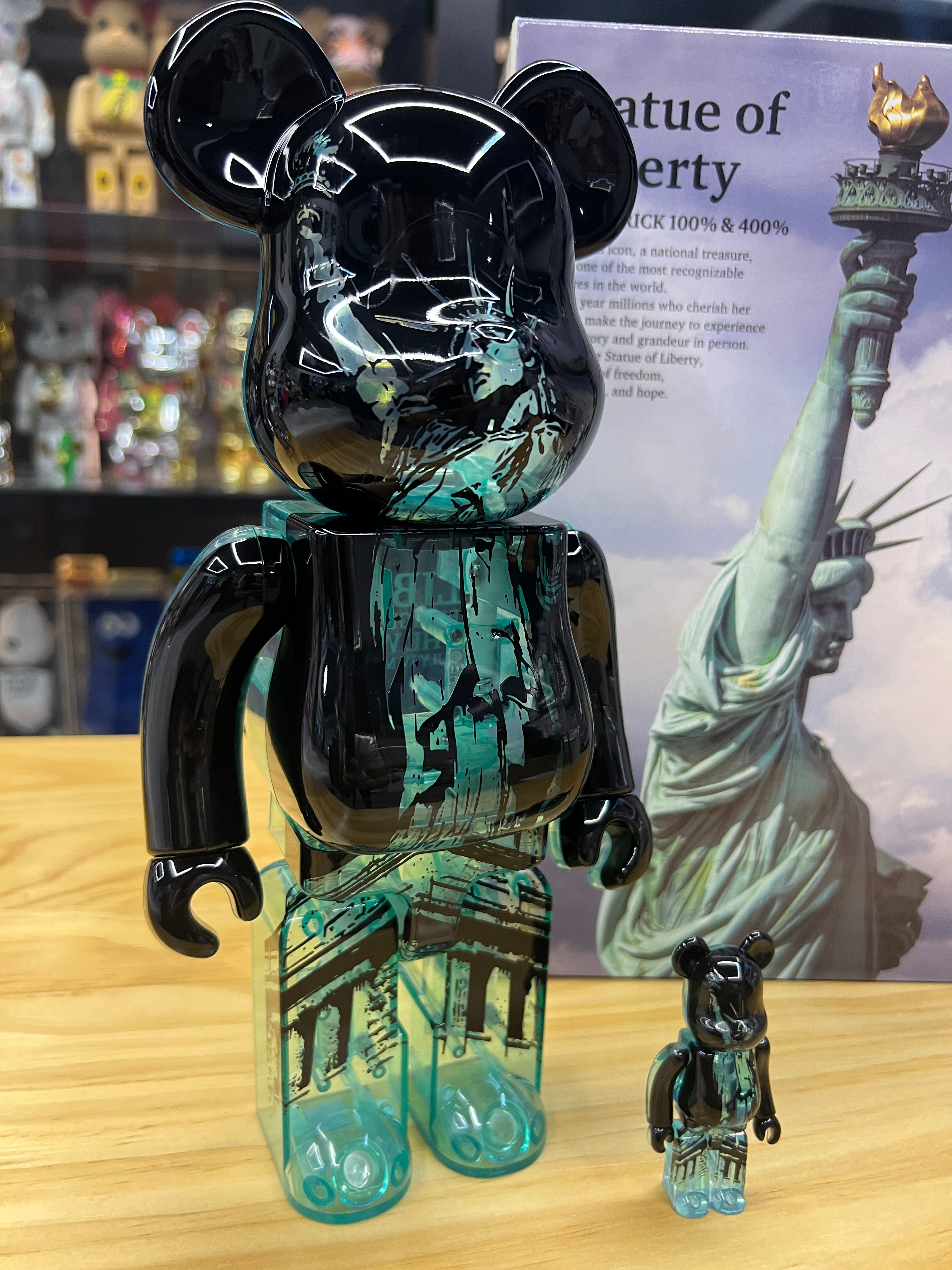 100％ & 400％ BE@RBRICK Statue of Liberty