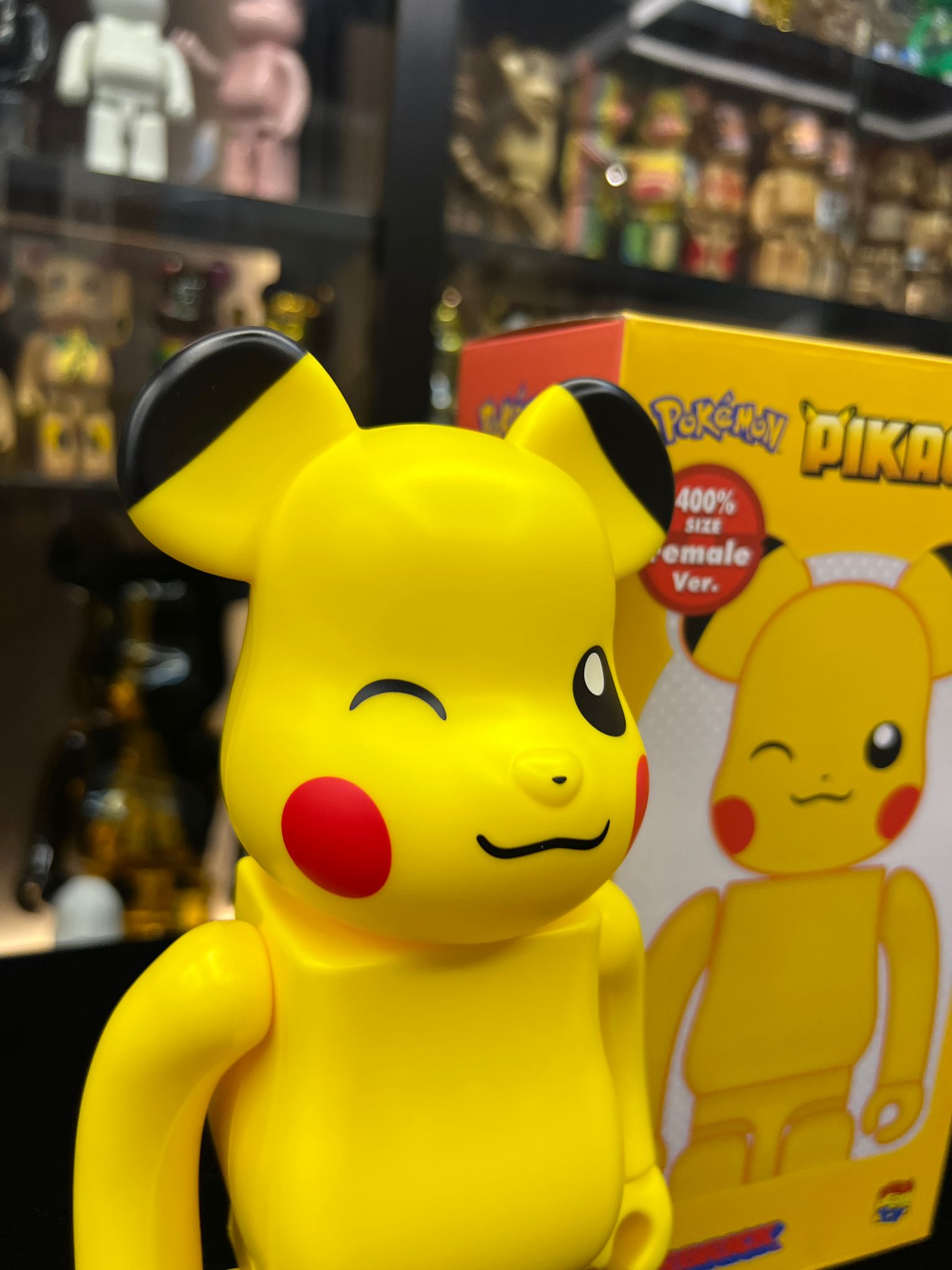 400％ BE@RBRICK ピカチュウ Female Ver. (比卡超 Pikachu)