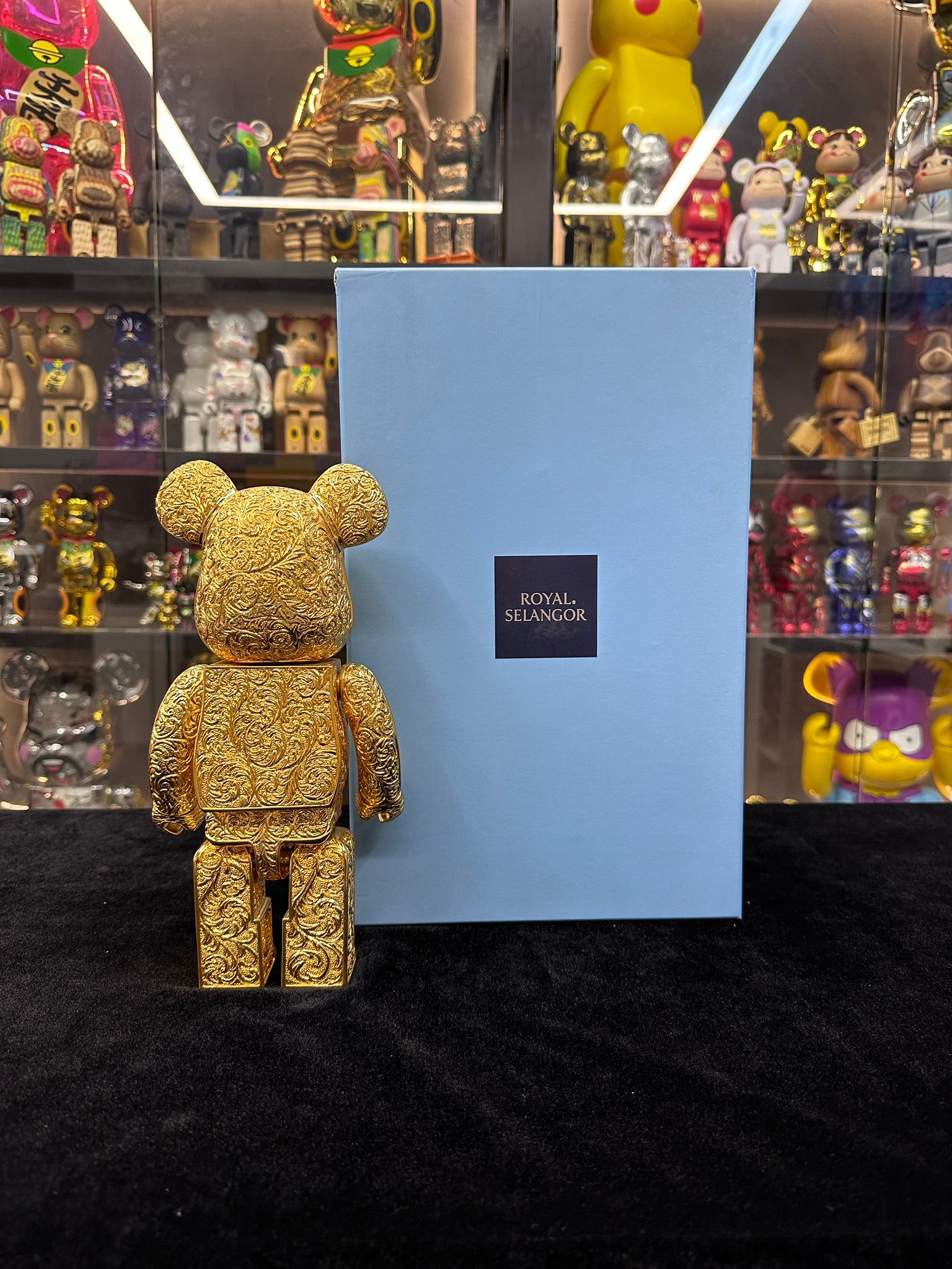 400% Be@rbrick Royal Selangor Arabesque Golden