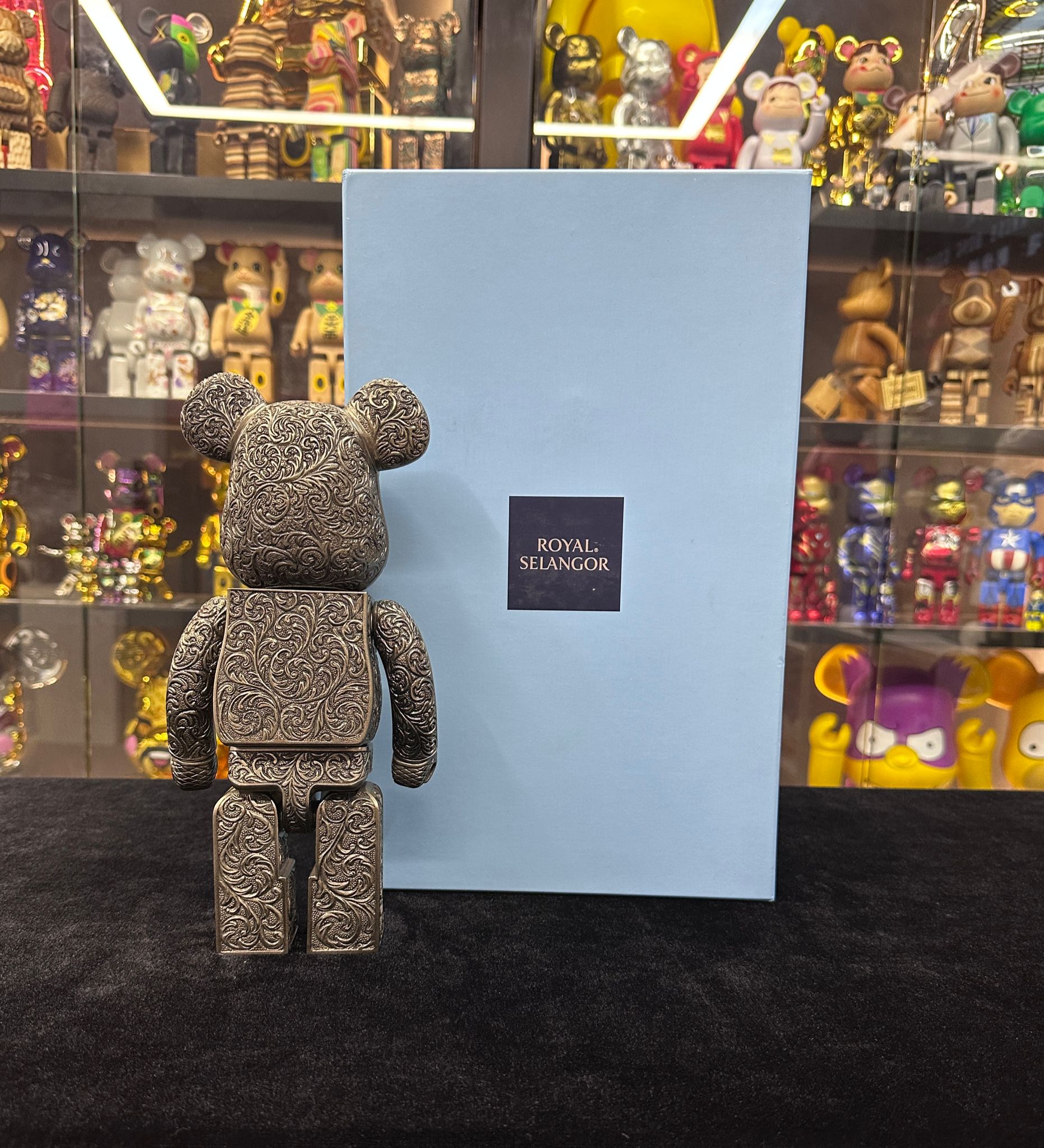 400% Be@rbrick Royal Selangor Arabesque Black Color Ver.