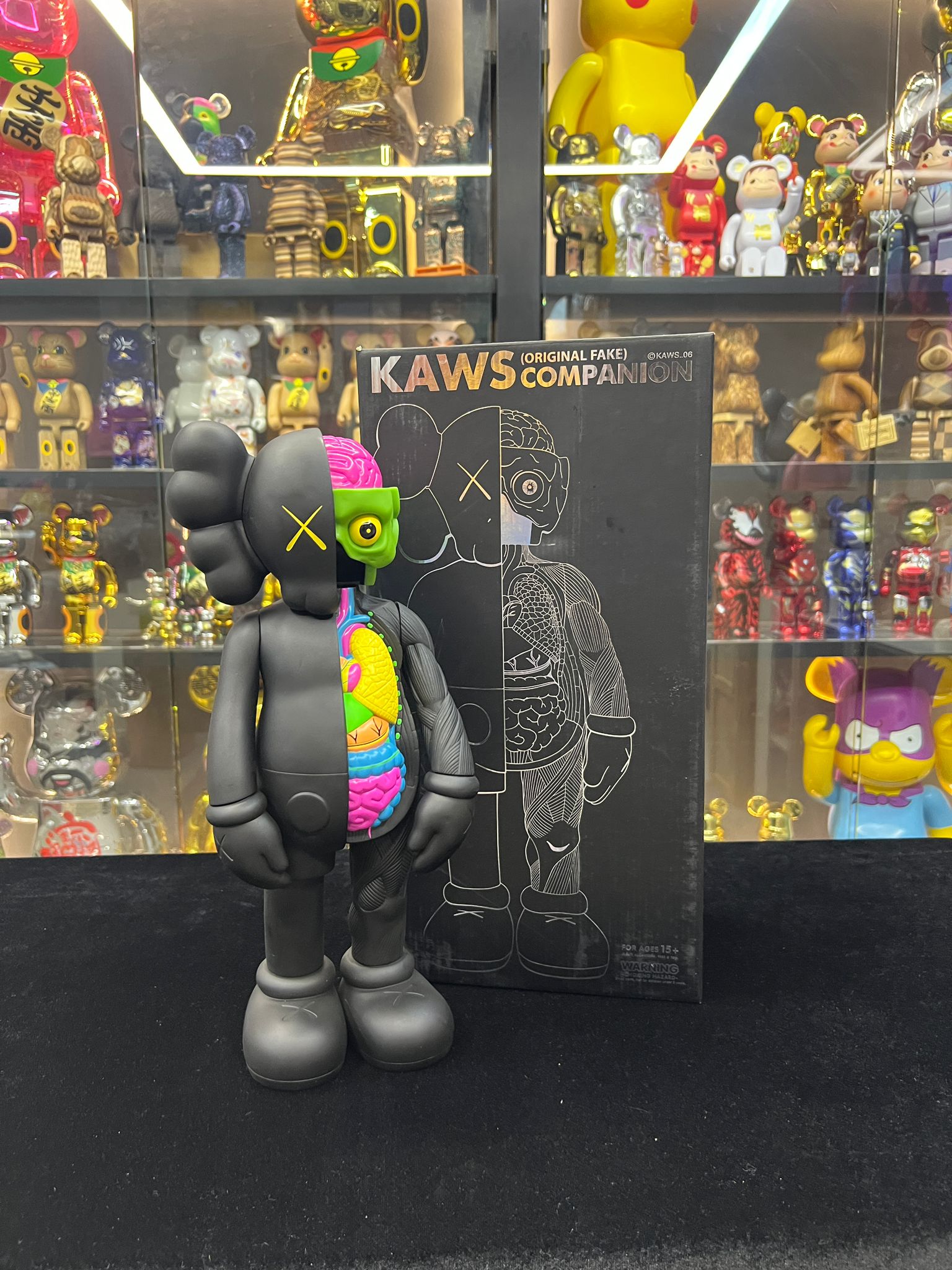 Kaws Companion (Original Fake) 2006 黑半解