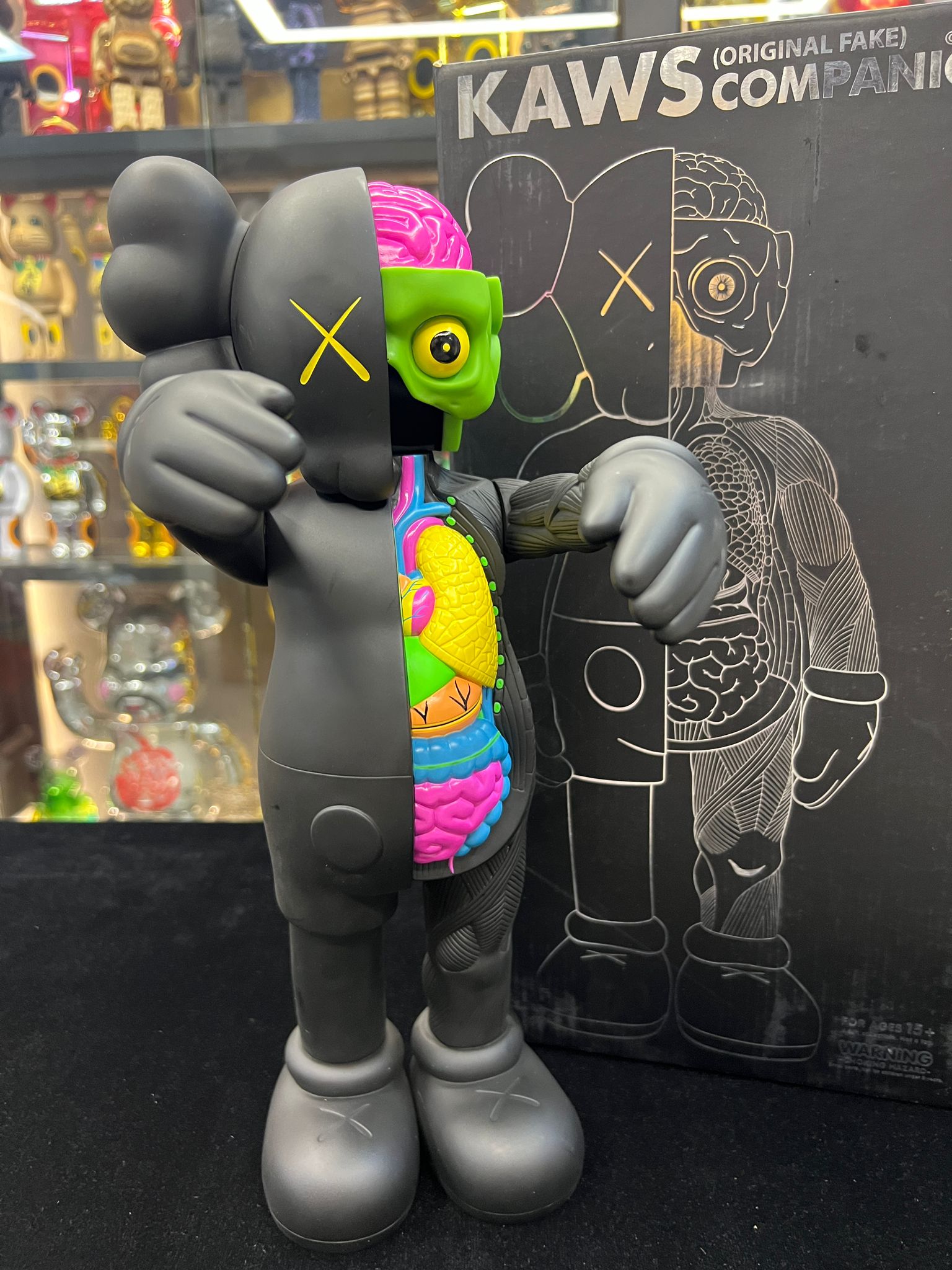 Kaws Companion (Original Fake) 2006 黑半解