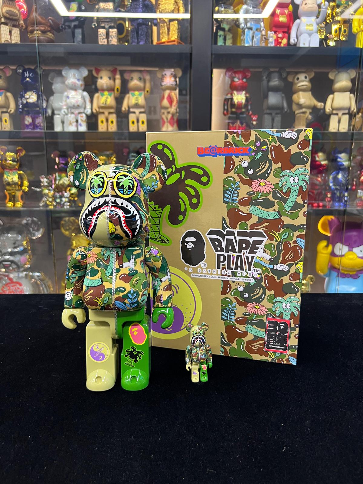 100% & 400% BE@RBRICK Steven Harrington X BAPE(R) SHARK (Green)