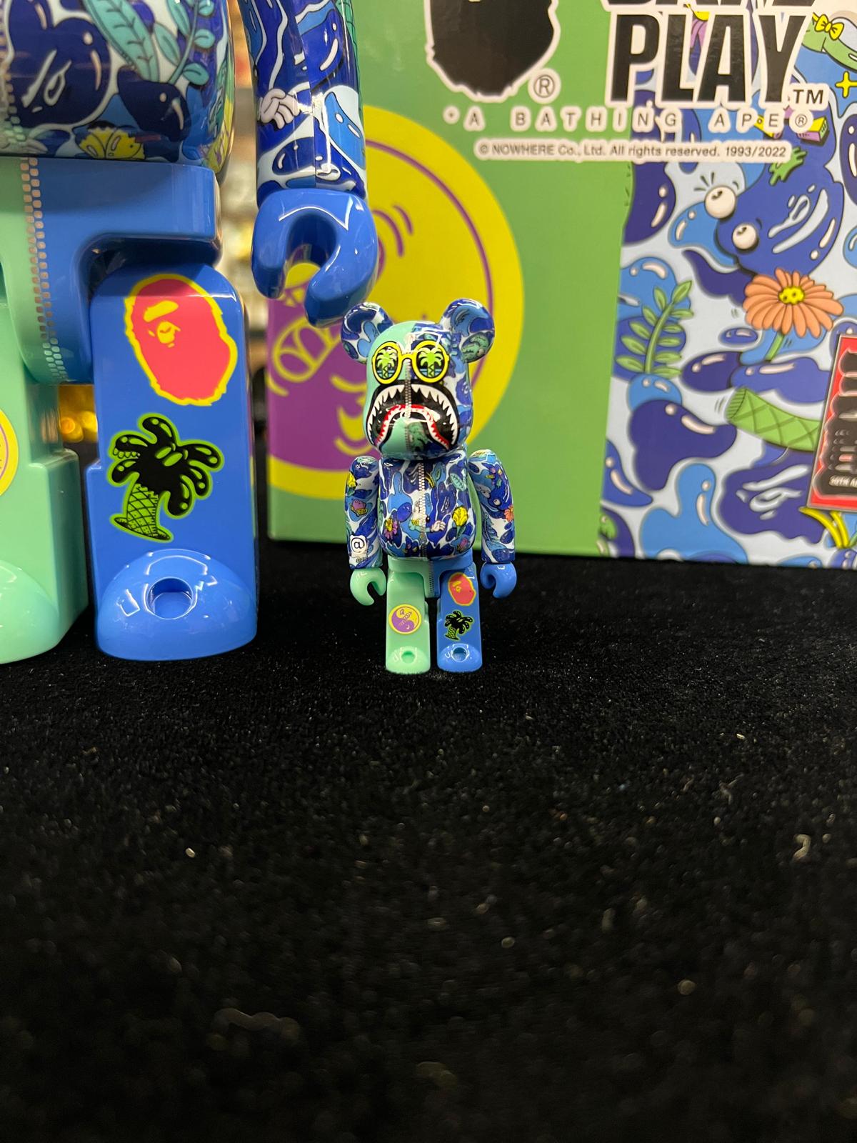 100% & 400% BE@RBRICK Steven Harrington X BAPE(R) SHARK  (Blue)