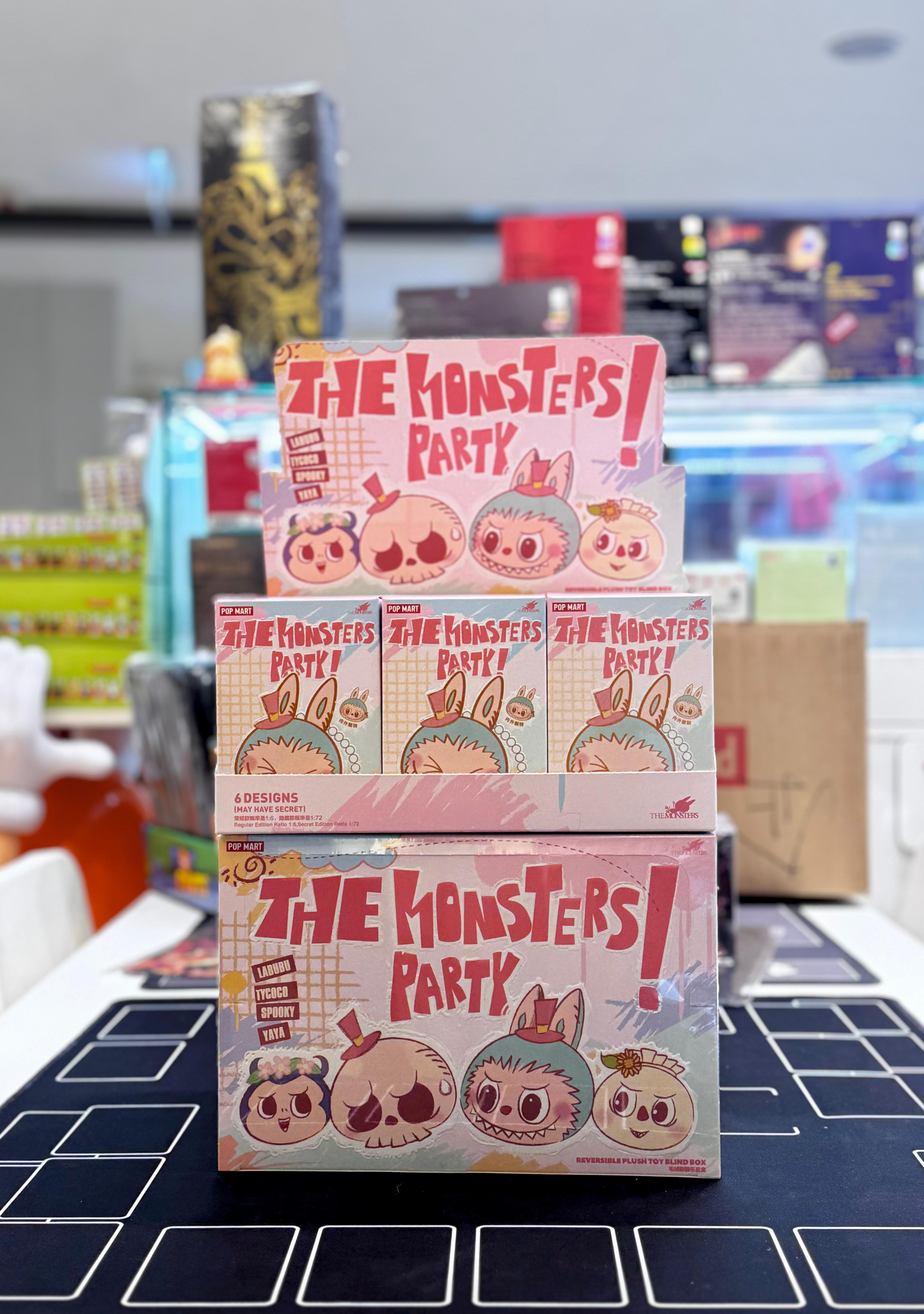 POP MART THE MONSTERS Party Series-Reversible Plush 雙面毛絨翻翻樂盲盒