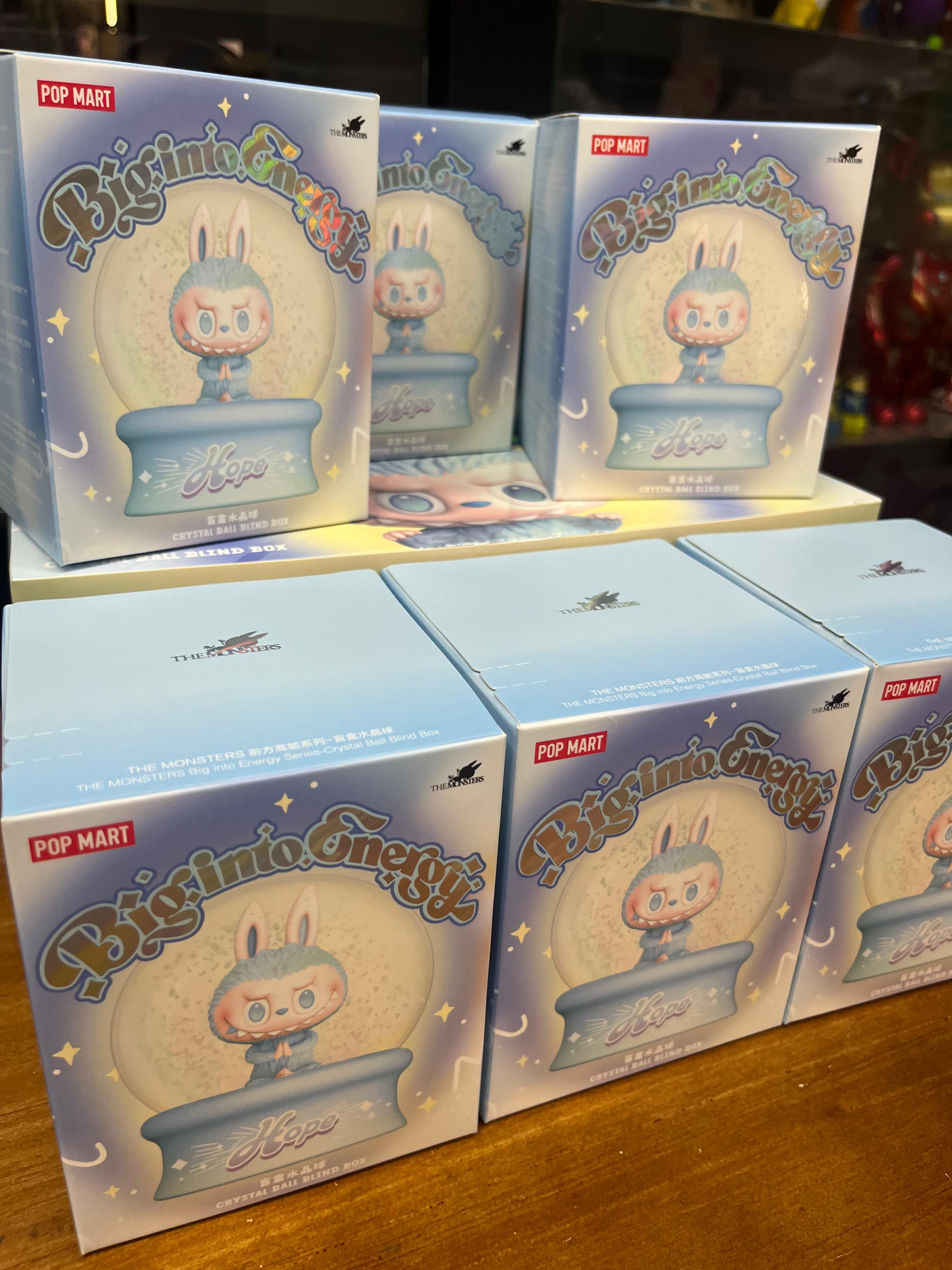 POP MART THE MONSTERS前方高能系列-盲盒水晶球 Big into Energy Series-Crystal Ball Blind Box