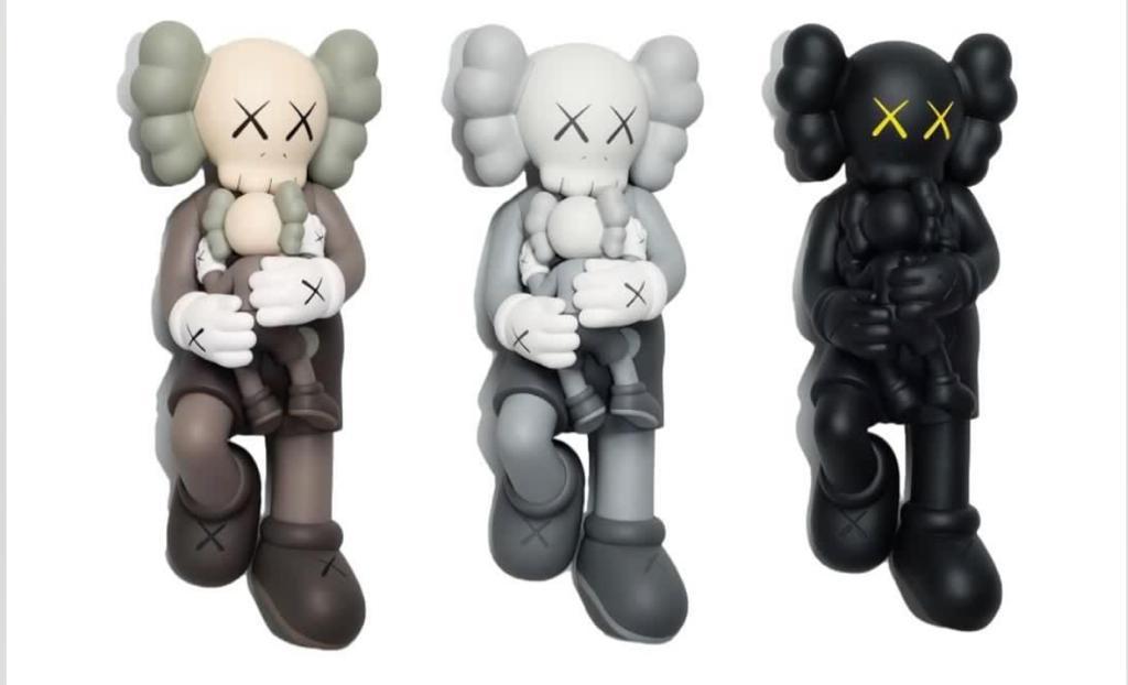 Kaws Holiday Singapore ชุด 3 ชิ้น (ดำ/เทา/น้ำตาล)