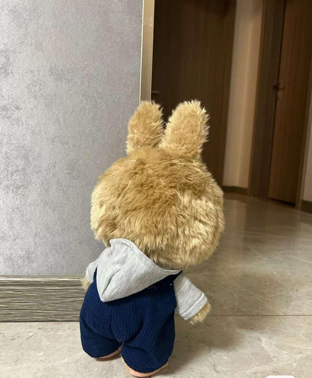 Labubu Time To Chill (style poupée en peluche)