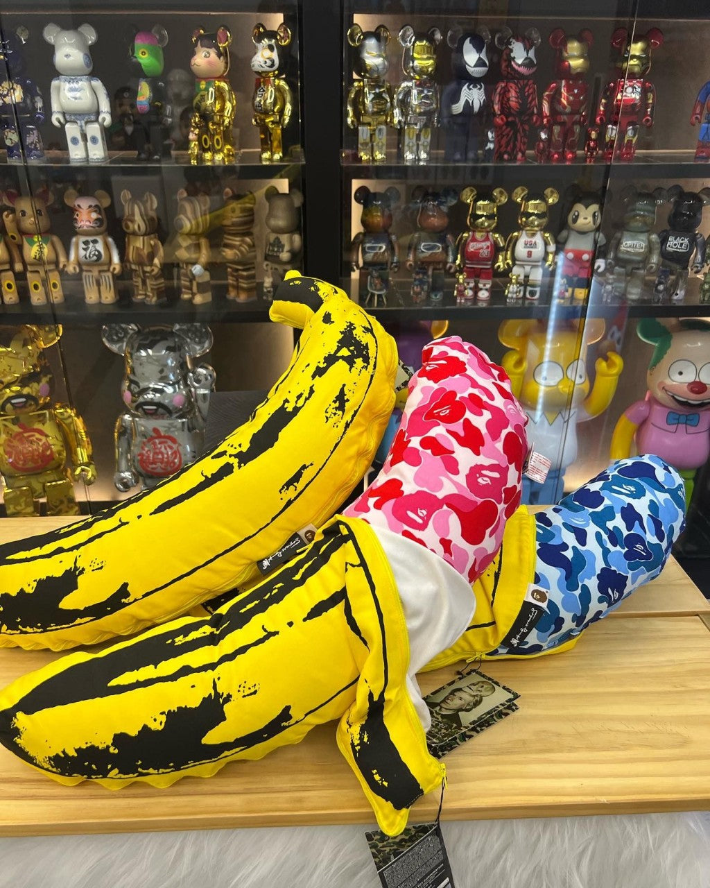 Lot de 3pcs Medicom x A bathing Ape x Andy Warhol (Banana) Coussin Bleu/Rouge/Vert