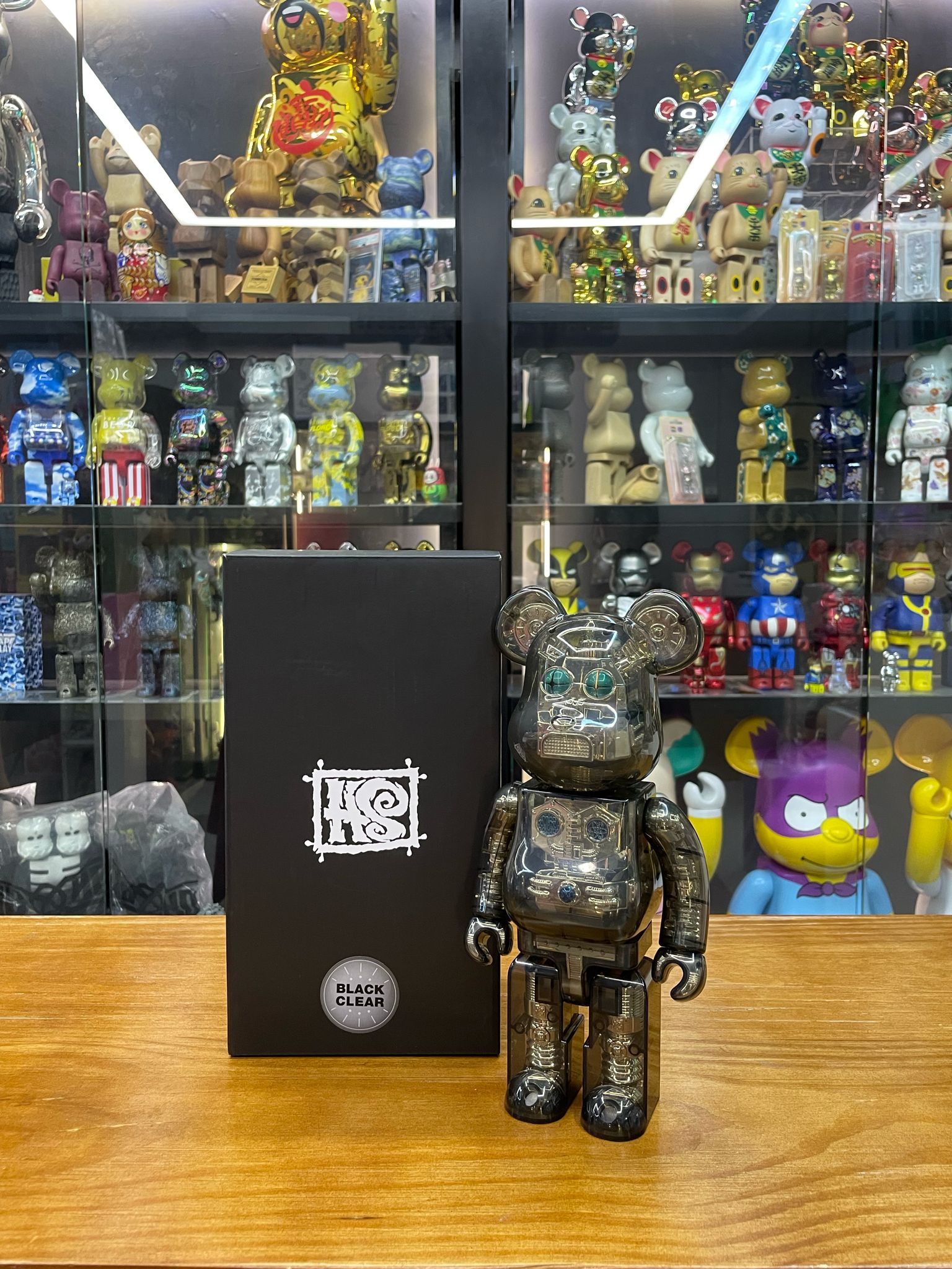 400% Bearbrick HxS Hirota Saigansho (Clear Black)