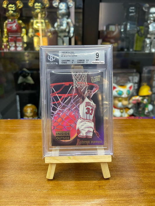 BGS 9 1993-94 ULTRA INSIDE/OUTSIDE #7 SCOTTIE PIPPEN