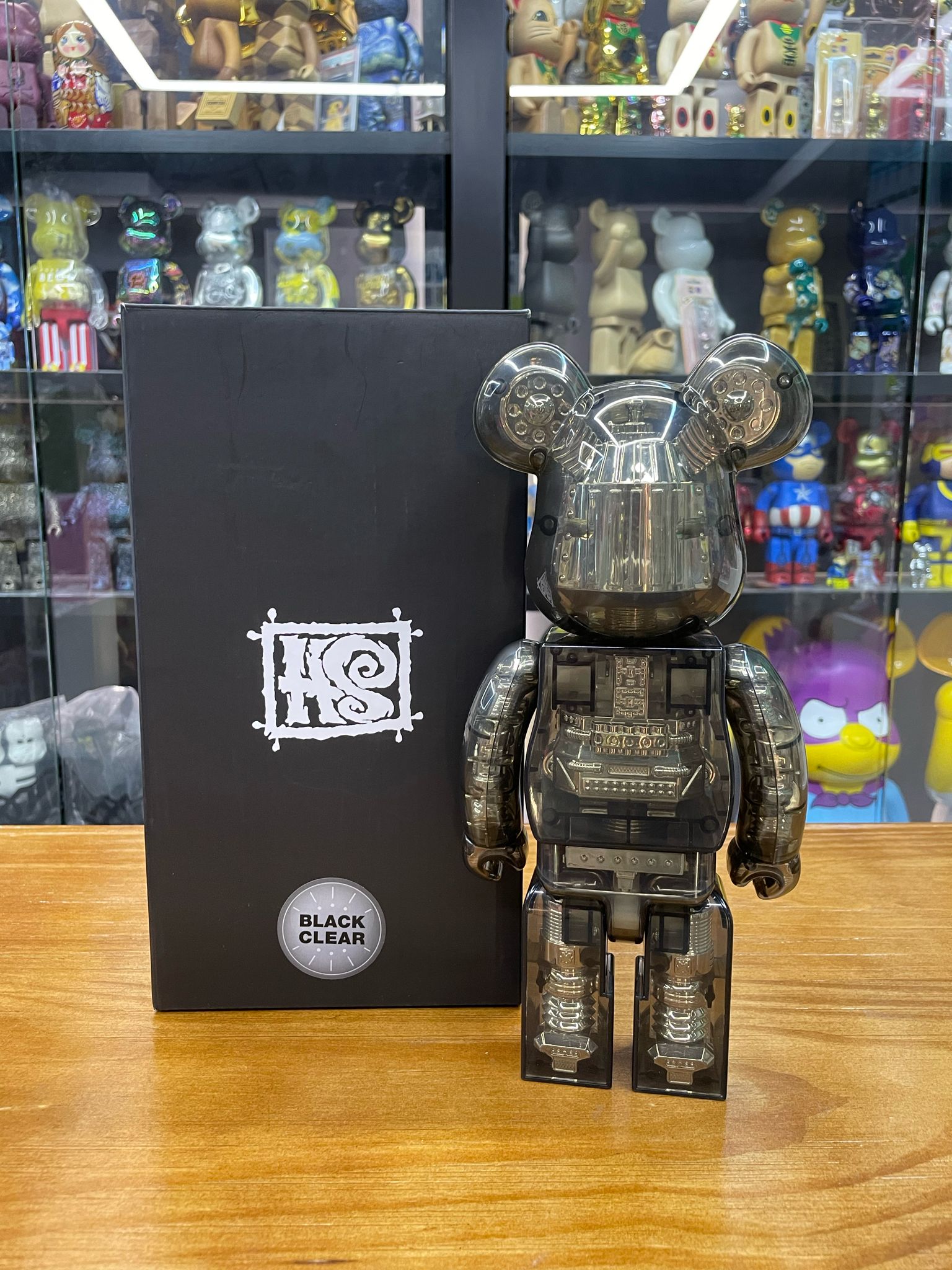 400% Bearbrick HxS Hirota Saigansho (Clear Black)