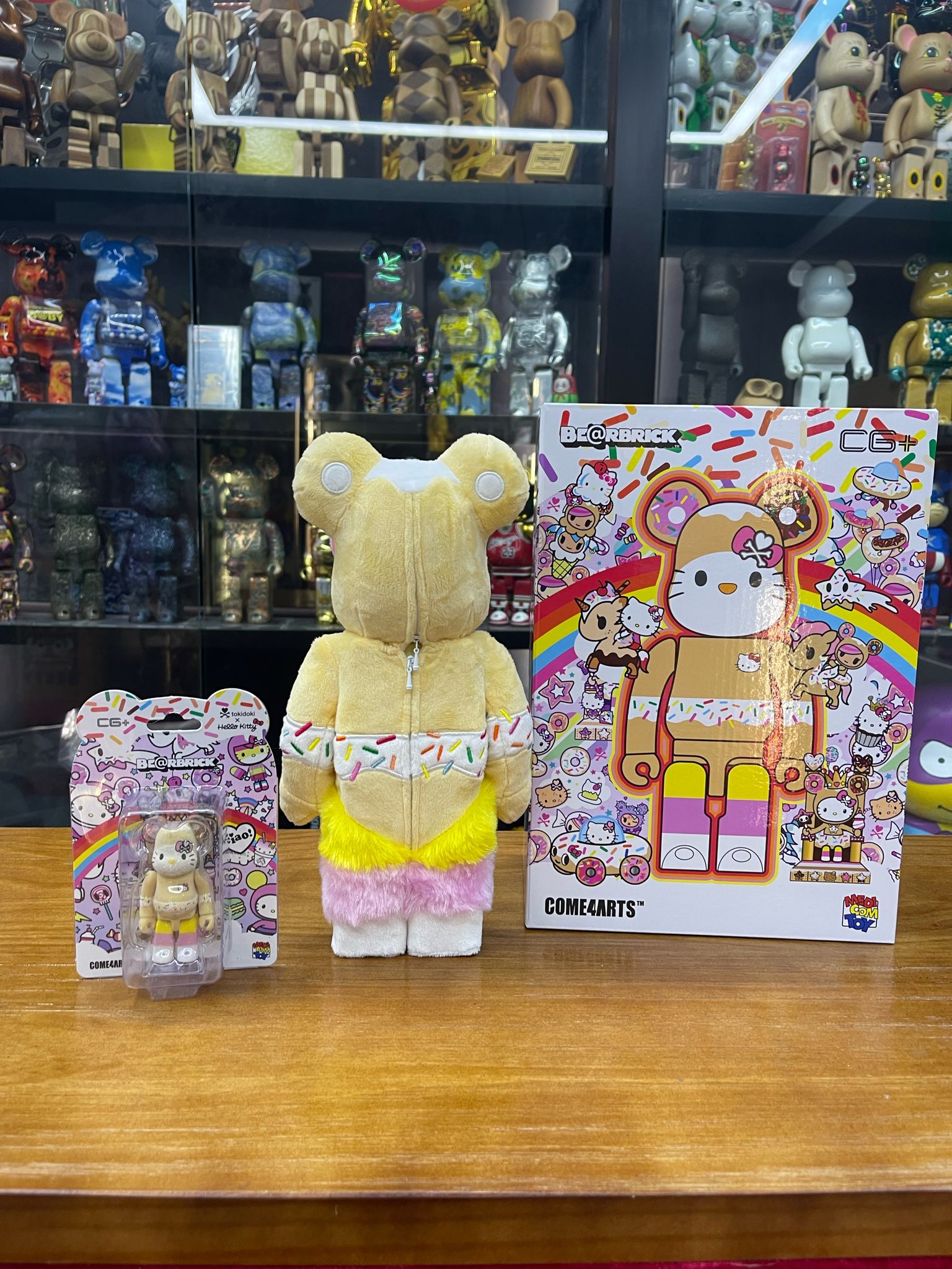 100% & 400% Hello Kitty x Tokidoki x Bearbrick (3 brands)