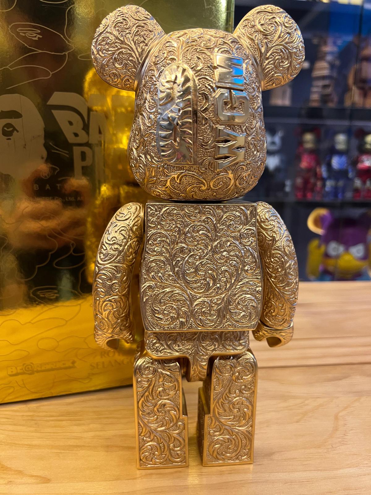 400％ Be@rbrick BAPE(R) Shark Royal Selangor  Gold