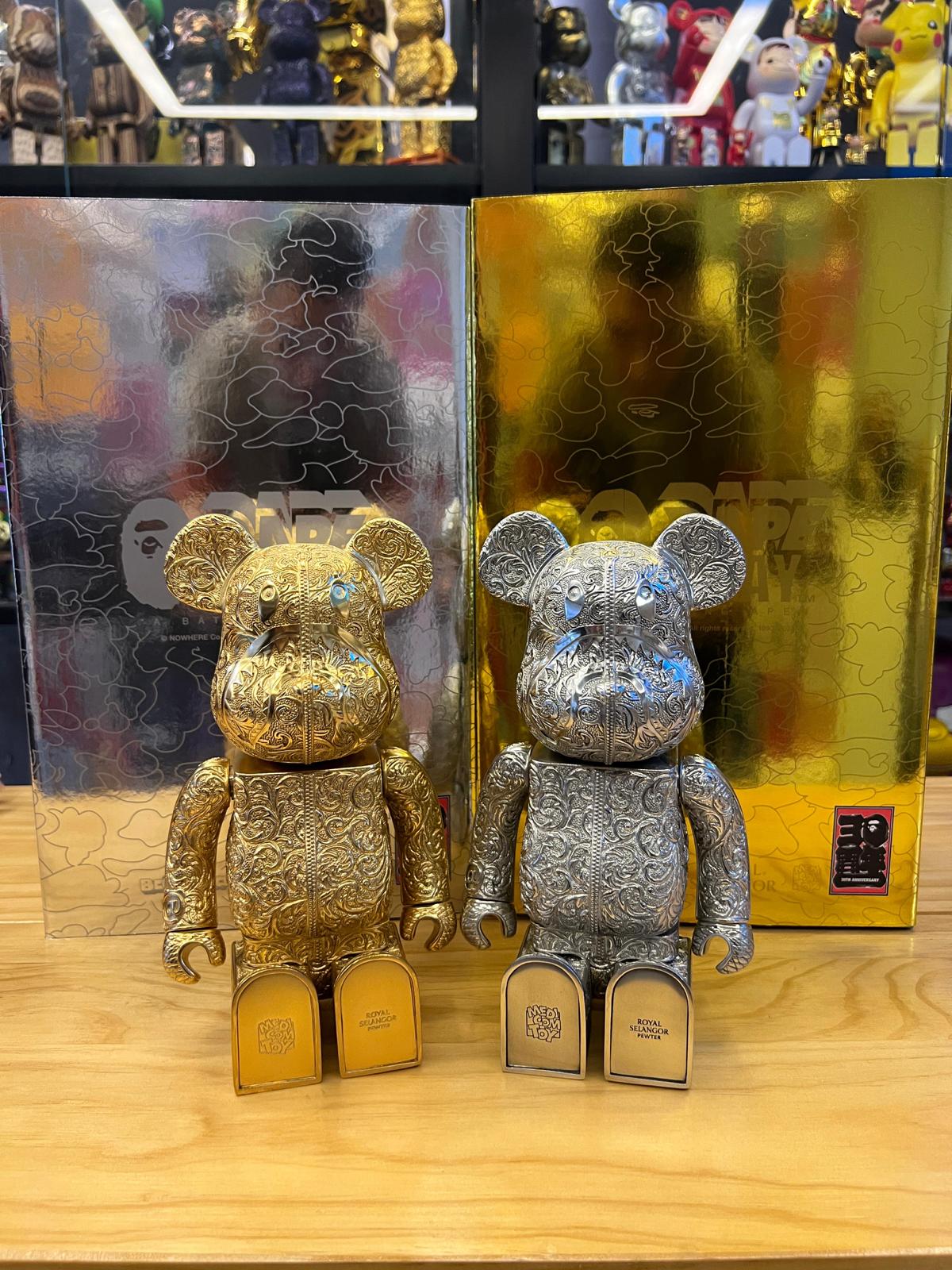 Set of 2pcs 400％ Be@rbrick BAPE(R) Shark Royal Selangor Silver & Gold