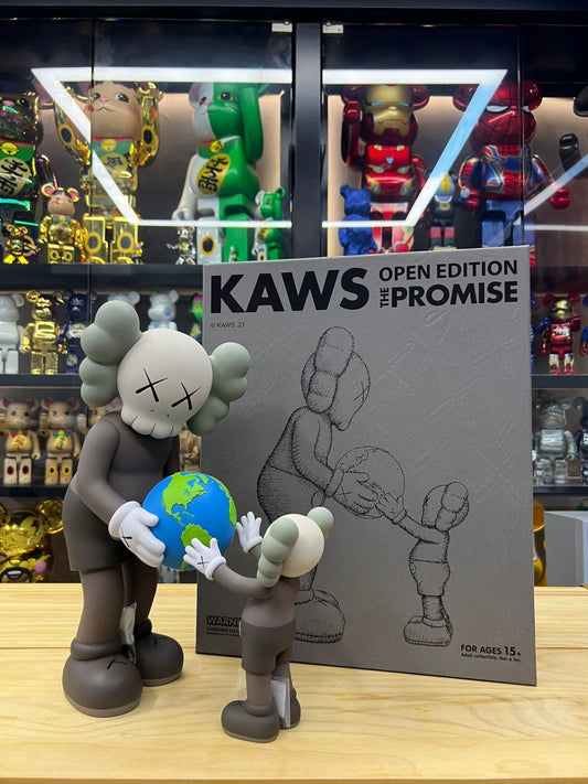 Kaws The Promise (สีน้ำตาล)